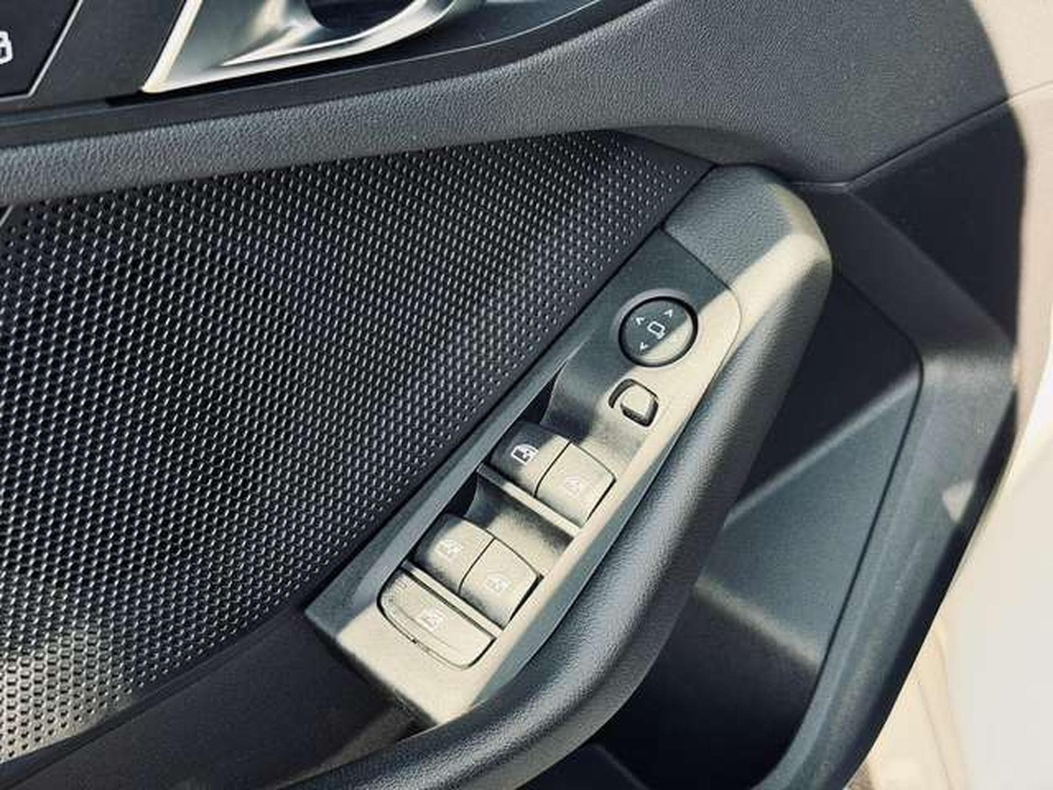 BMW 118 118i Automatique // Révisée Et Garantie 12 Mois✅✅✅ (2021) - Foto 12