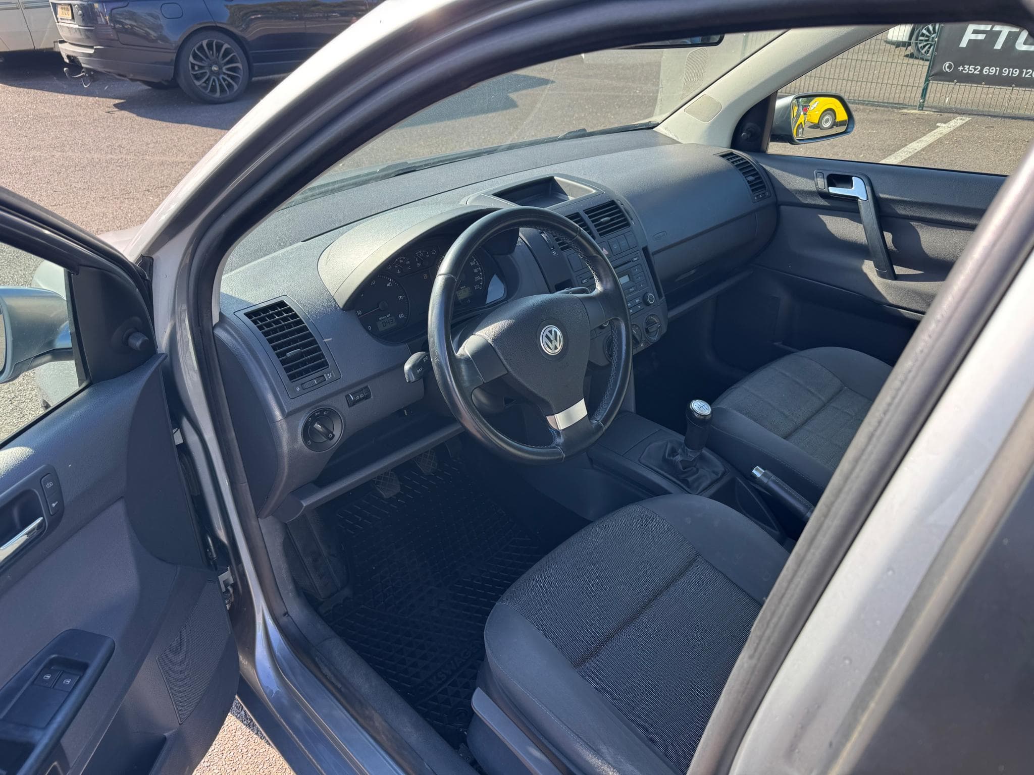 VW Polo 1.9 TDI 101ch (2008) - Foto 5