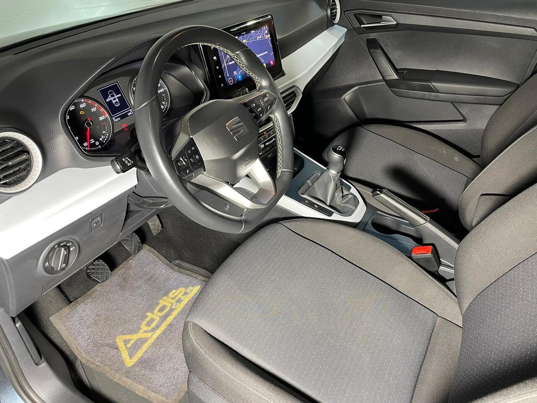 Seat Arona 1.0 TSI 110 MOVE COPA CARPLAY (2022) - Photo 8