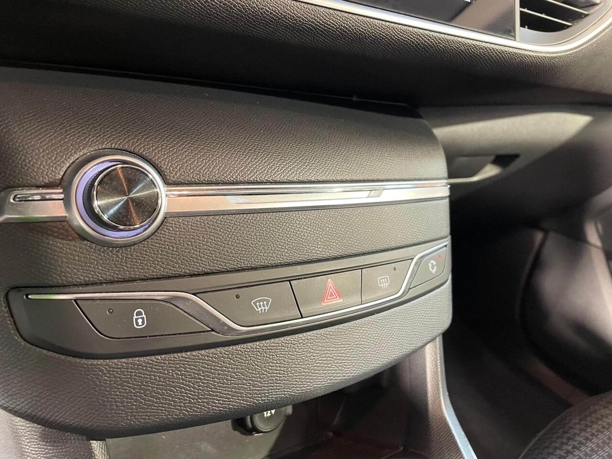 Peugeot 308 SW 1.5 BlueHDI 130 ACTIVE EAT8 GPS CARPLAY (2020) - Photo 8