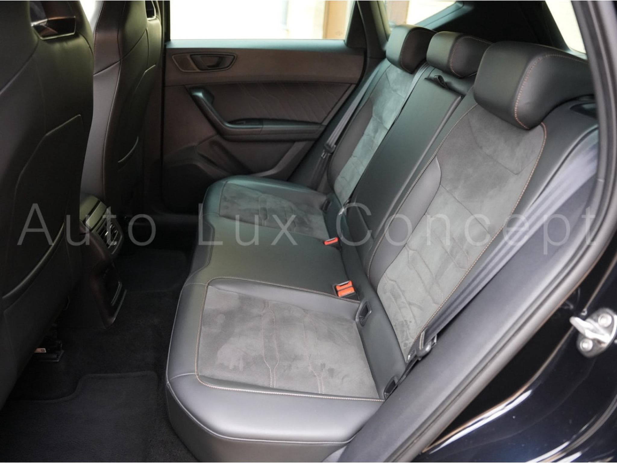Cupra Ateca 2.0 TSI 4Drive 300 ch DSG 7 (2020) - Photo 8