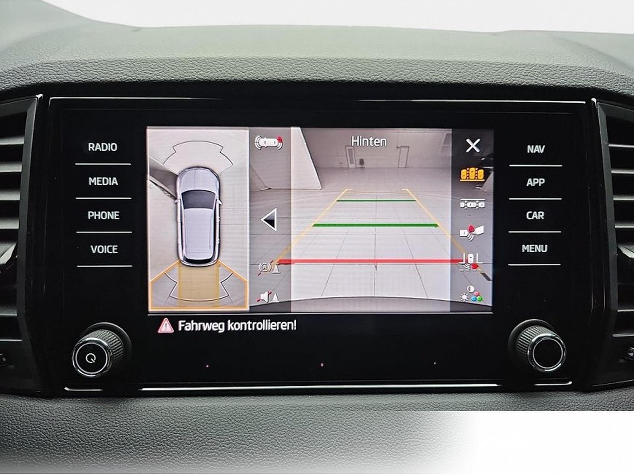 Skoda Karoq (2026) - Foto 9