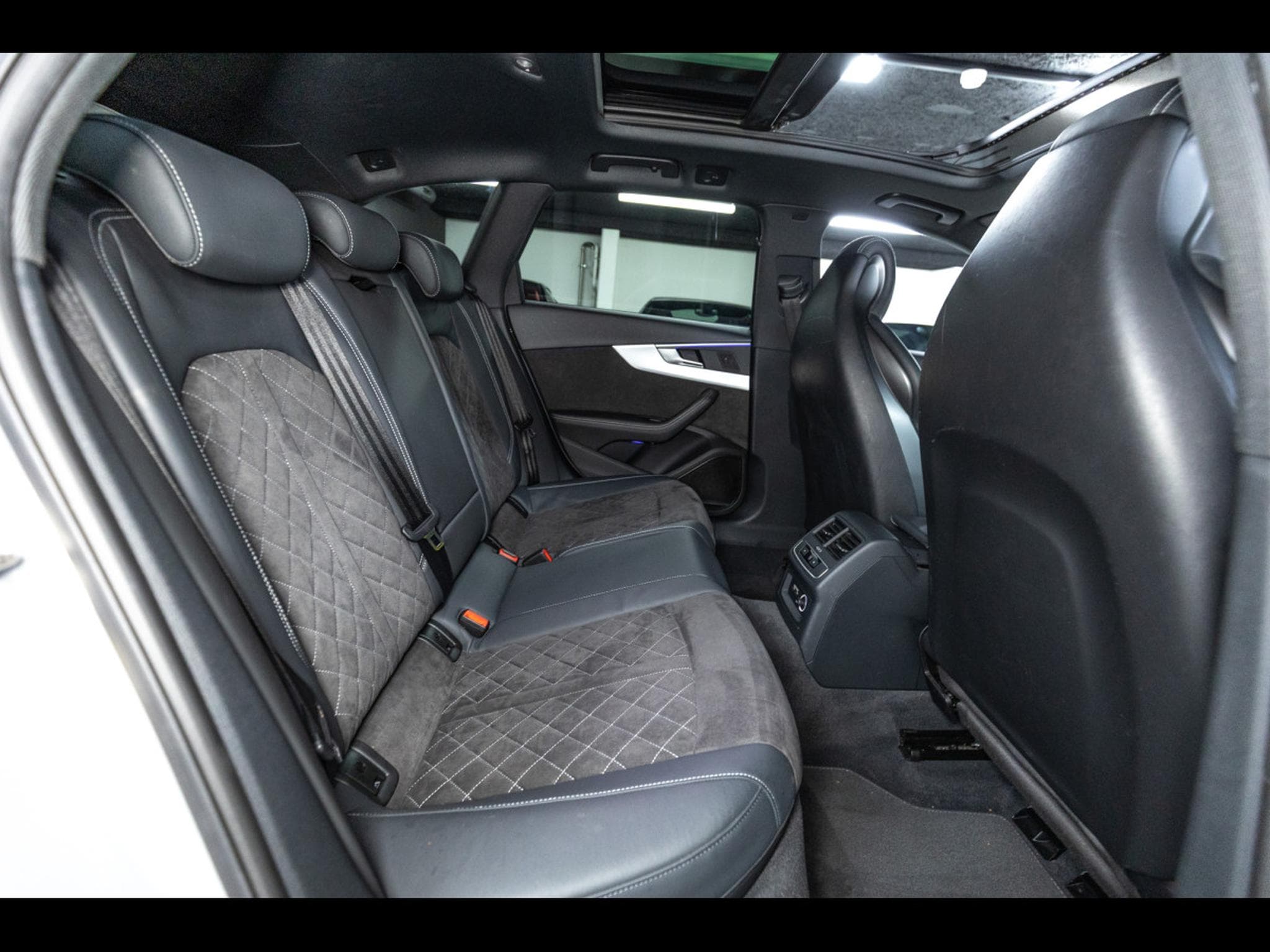 Audi RS4 AVANT 2.9 TFSI QUATTRO TIPTRONIC - NARDO GREY (2019) - Photo 23