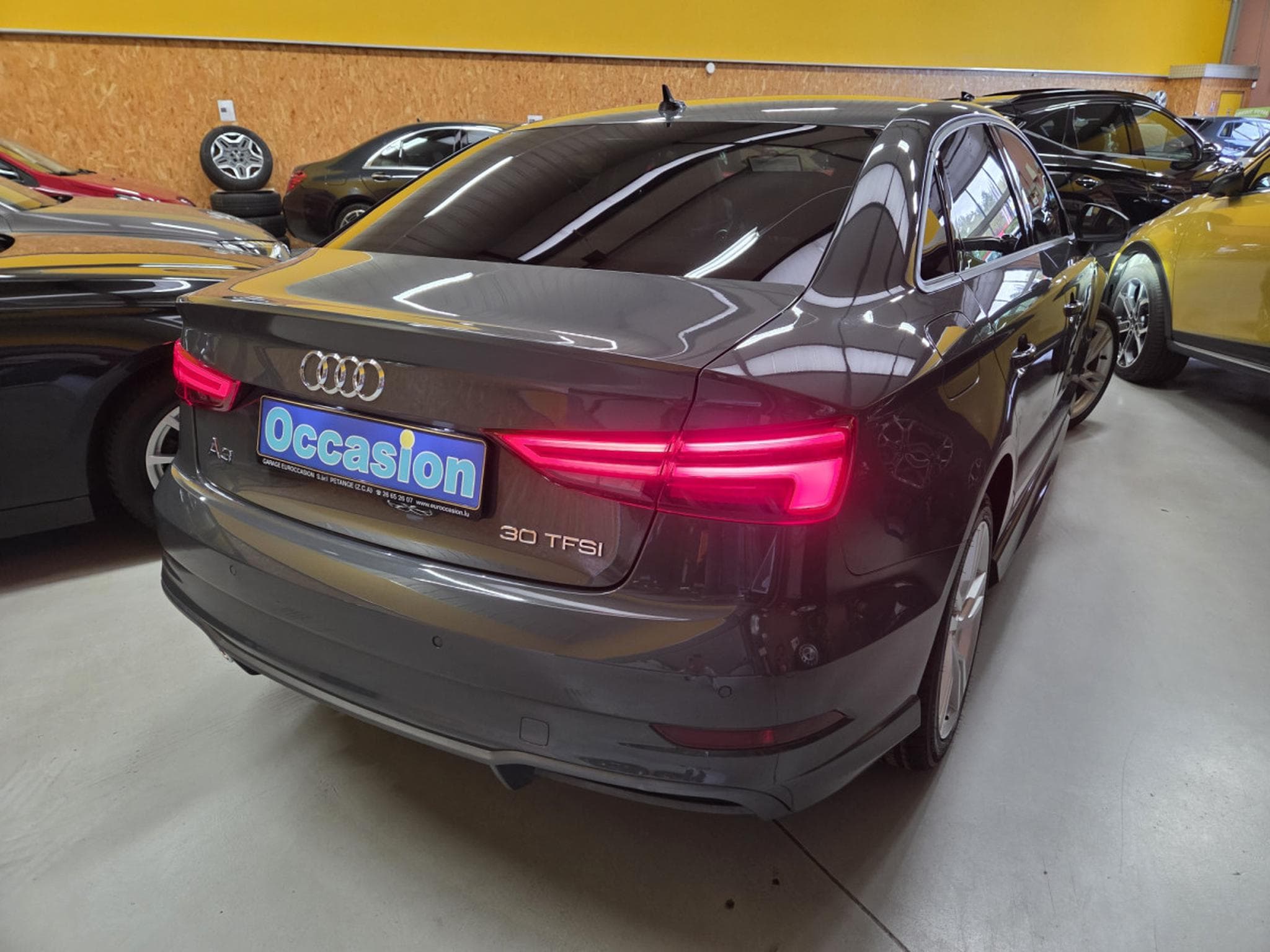 Audi A3 TFSI 116CV LIMOUSINE S-LINE EXT. (2020) - Photo 5