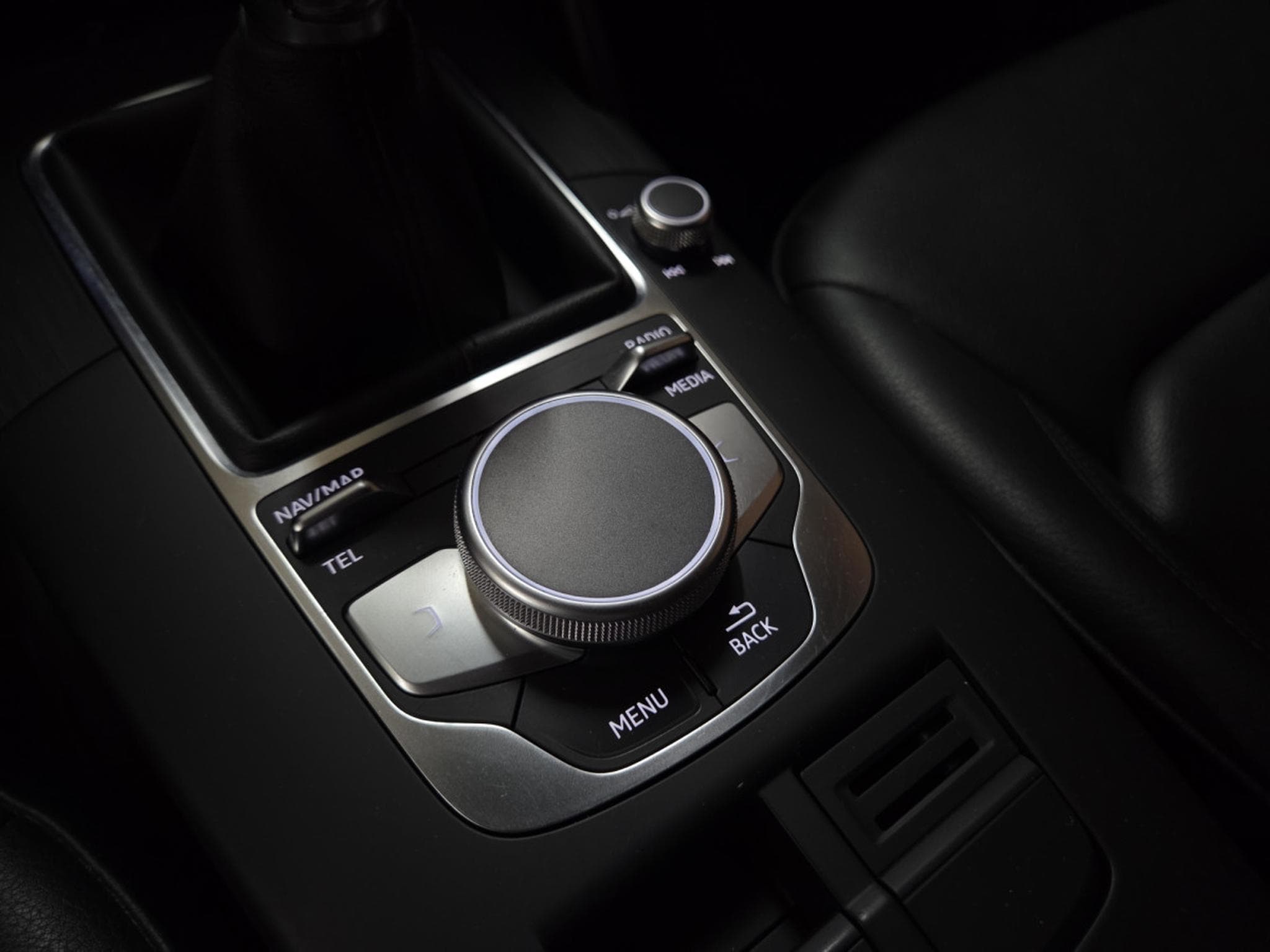 Audi A3 TFSI 116CV LIMOUSINE S-LINE EXT. (2020) - Photo 19