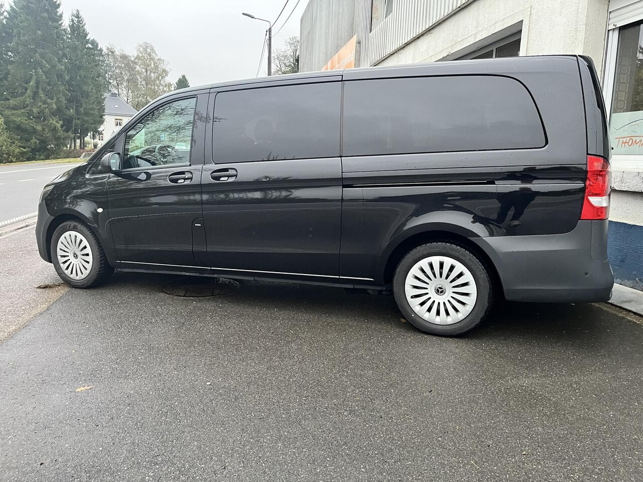 Mercedes Vito TOURER 116 XXL 9 places automatique 163 CH (2025) - Photo 4