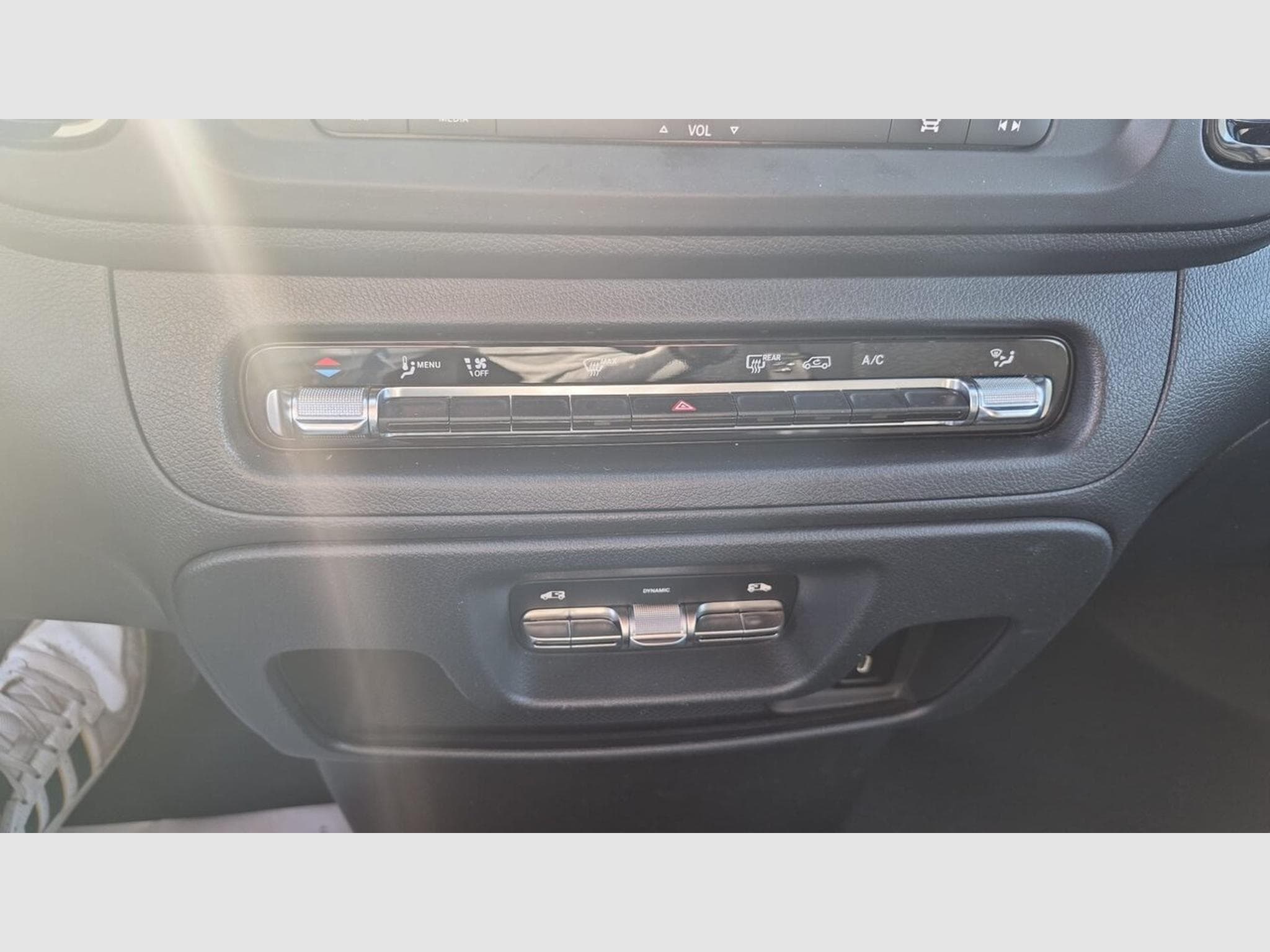 Mercedes Vito TOURER 116 XXL 9 places automatique 163 CH (2025) - Photo 8