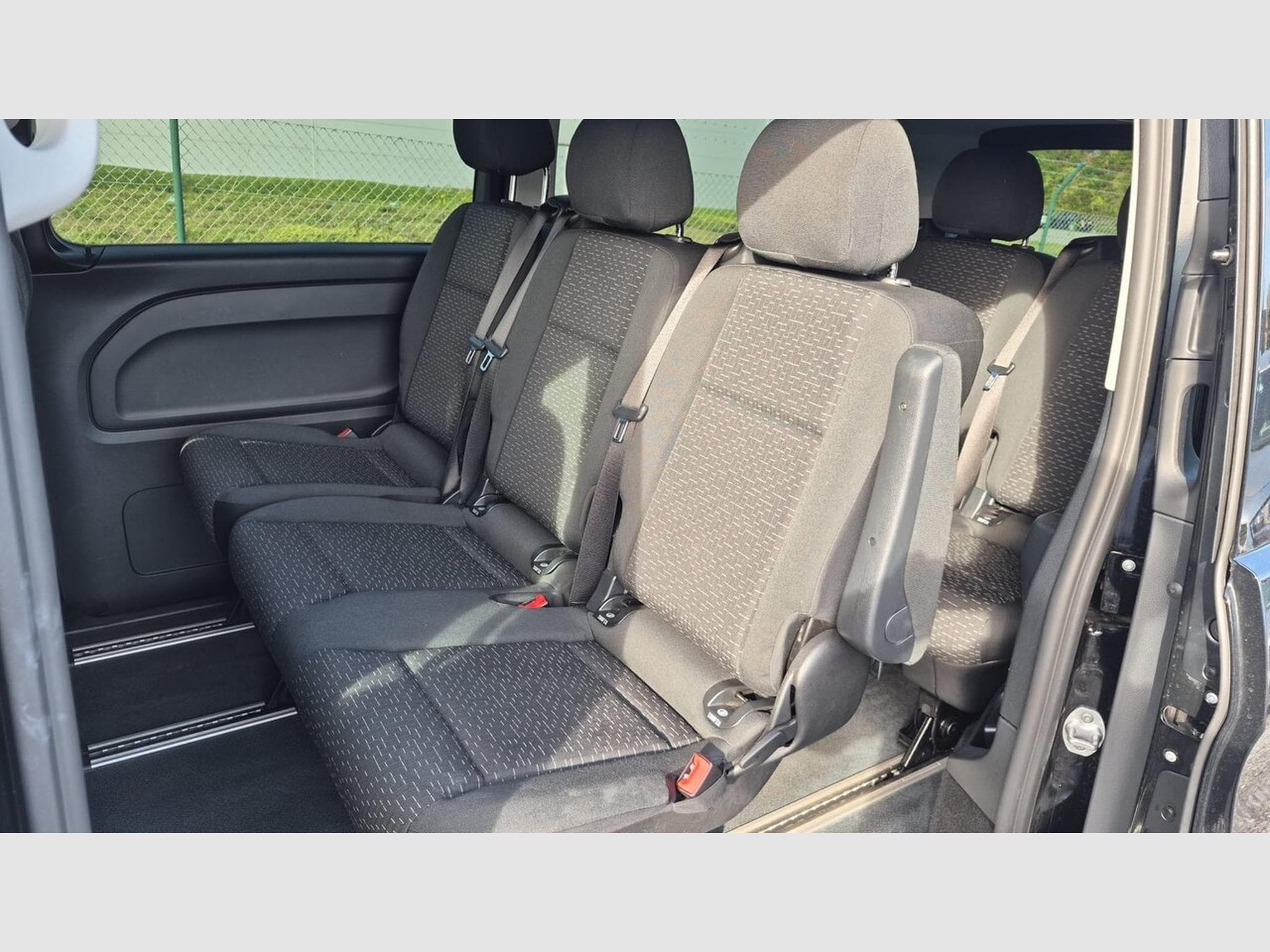 Mercedes Vito TOURER 116 XXL 9 places automatique 163 CH (2025) - Photo 11