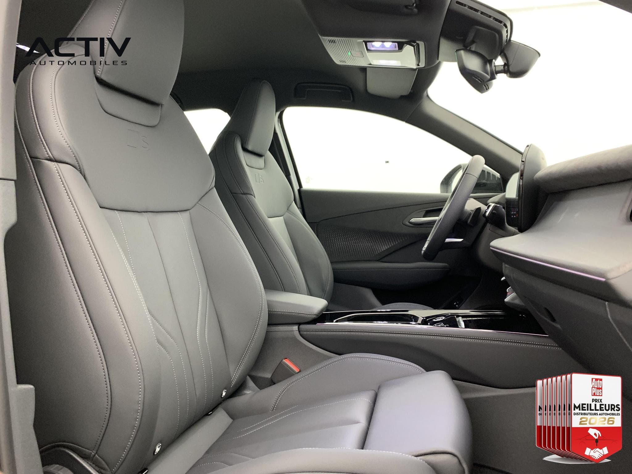 Audi Q3 E-HYBRID 272 CH S TRONIC 6 S LINE (2026) - Foto 9