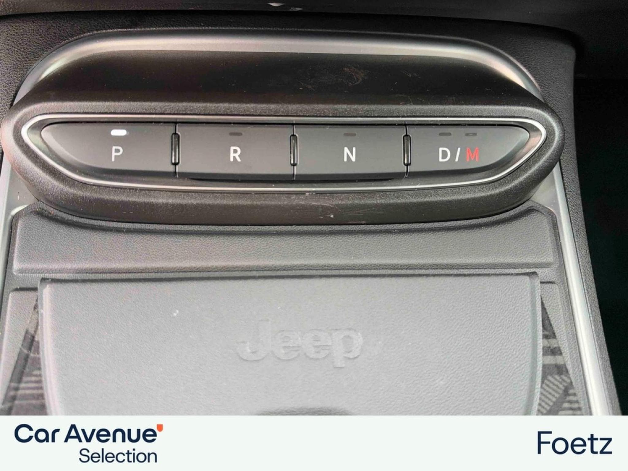 JEEP Avenger 1.2 Turbo T3 110ch MHEV Altitude BVR6 eHybrid (2025) - Photo 10