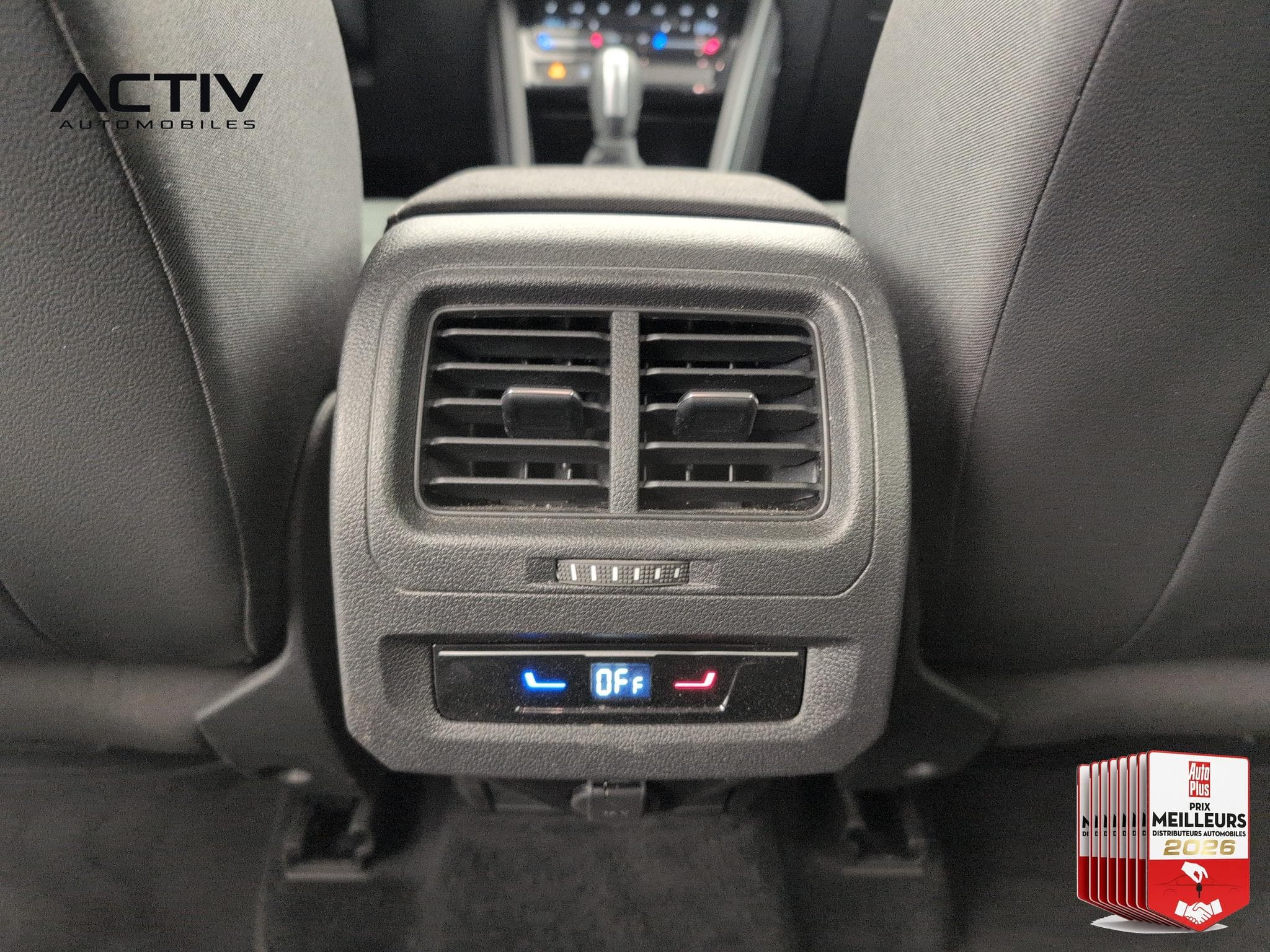 VW Touran 2.0 TDI 150 DSG7 7pl Style (2025) - Photo 13