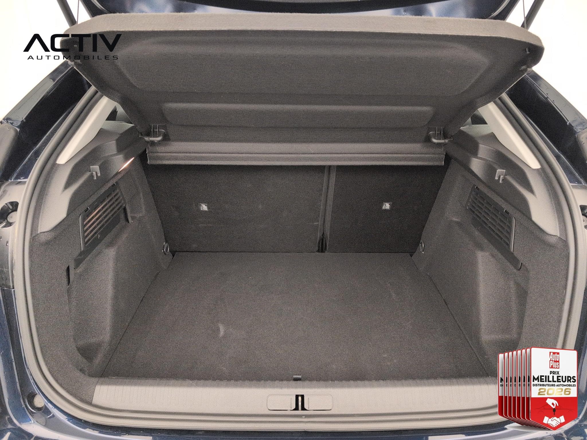 Citroën C4 Hybride 110 ch e-DCS6 You (2025) - Photo 12
