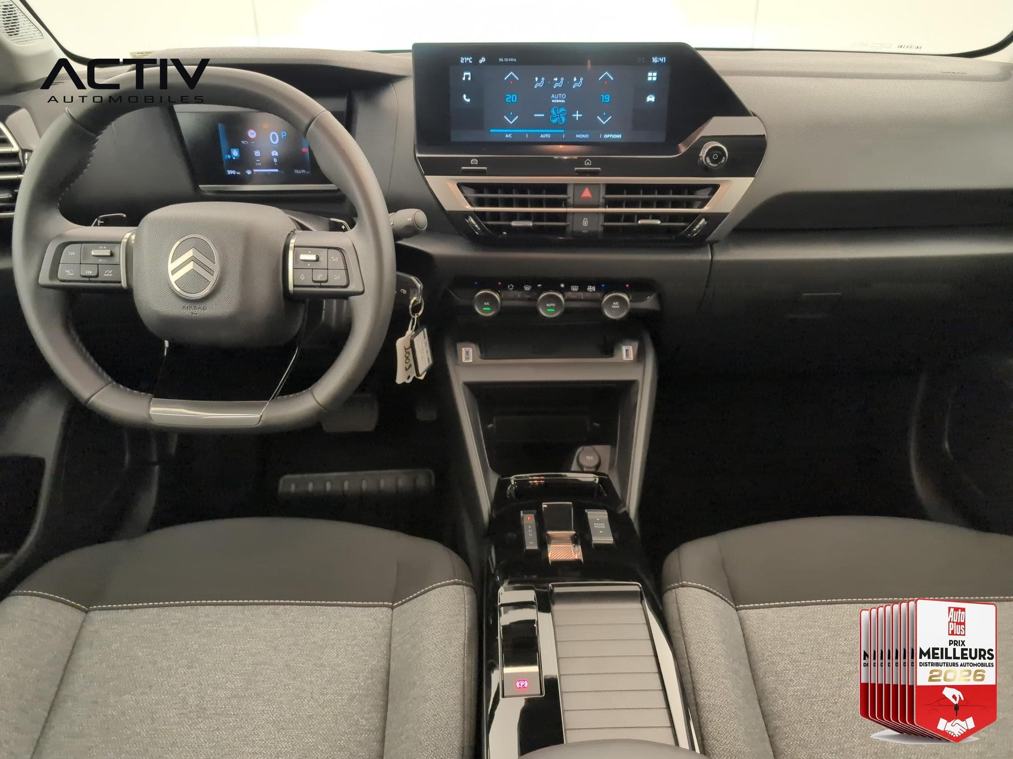 Citroën C4 Hybride 110 ch e-DCS6 You (2025) - Photo 14