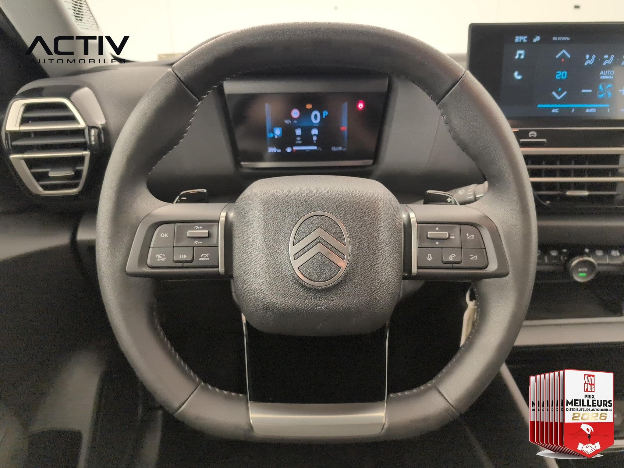 Citroën C4 Hybride 110 ch e-DCS6 You (2025) - Photo 15