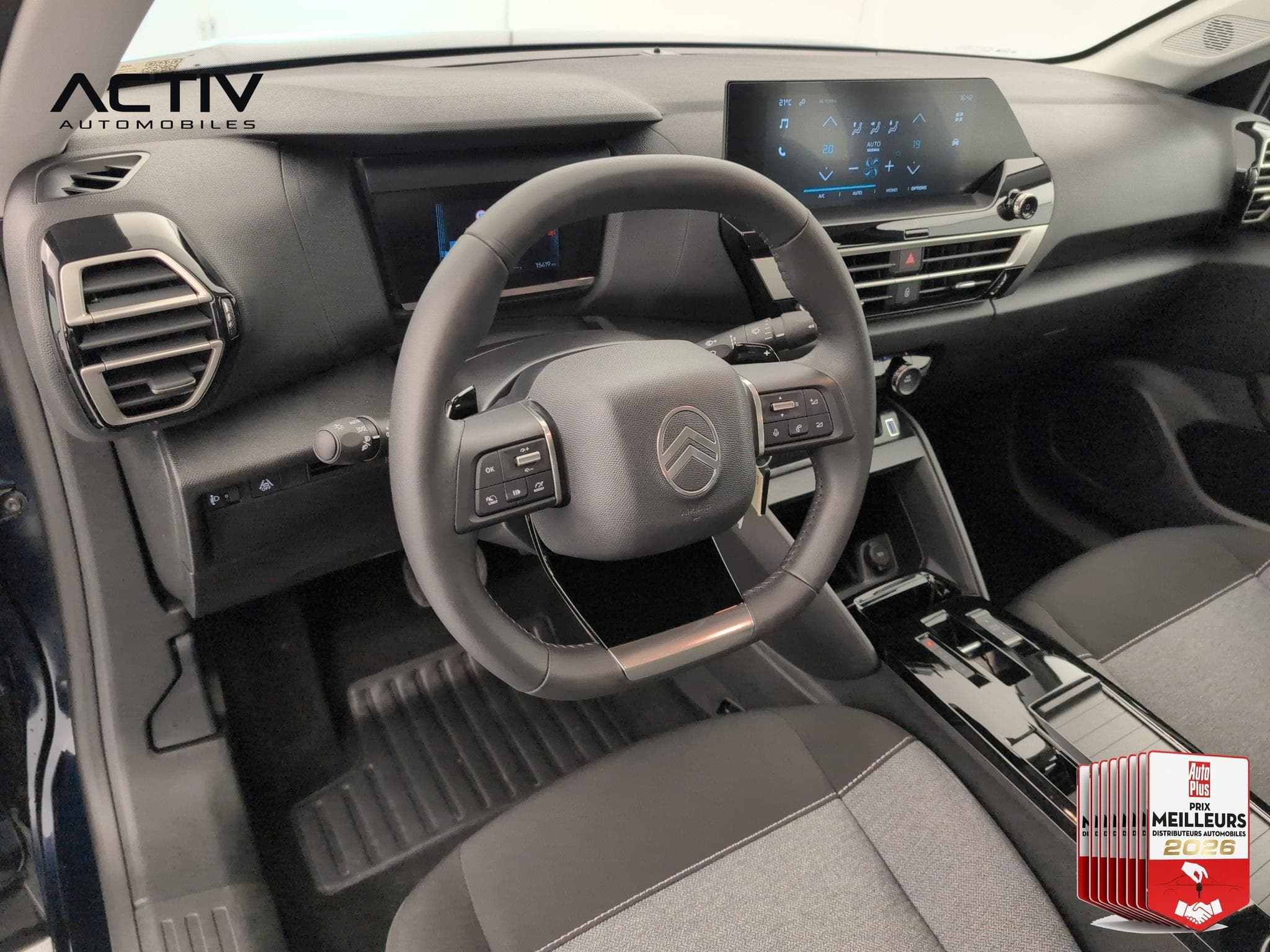 Citroën C4 Hybride 110 ch e-DCS6 You (2025) - Photo 16