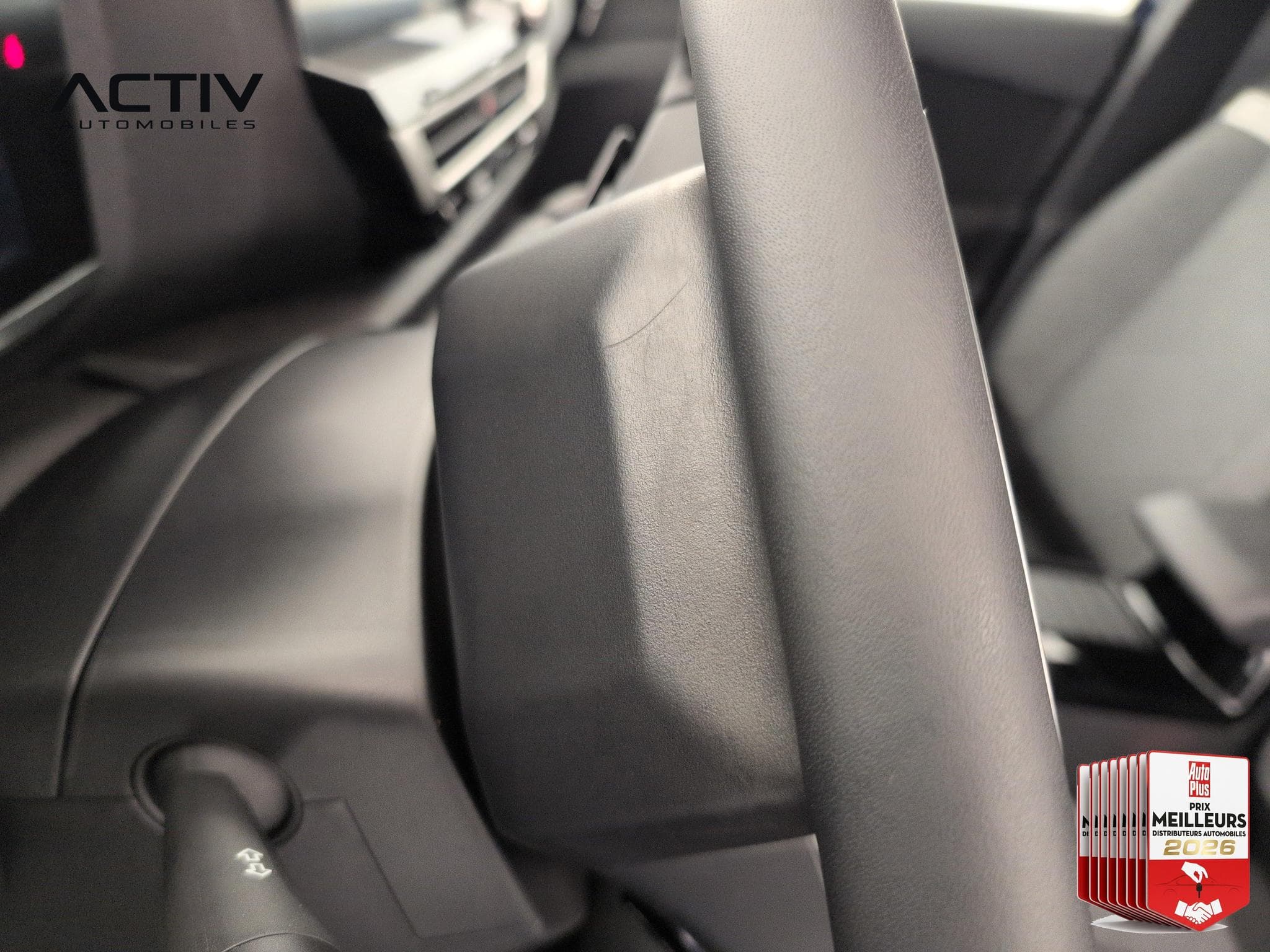 Citroën C4 Hybride 110 ch e-DCS6 You (2025) - Photo 26
