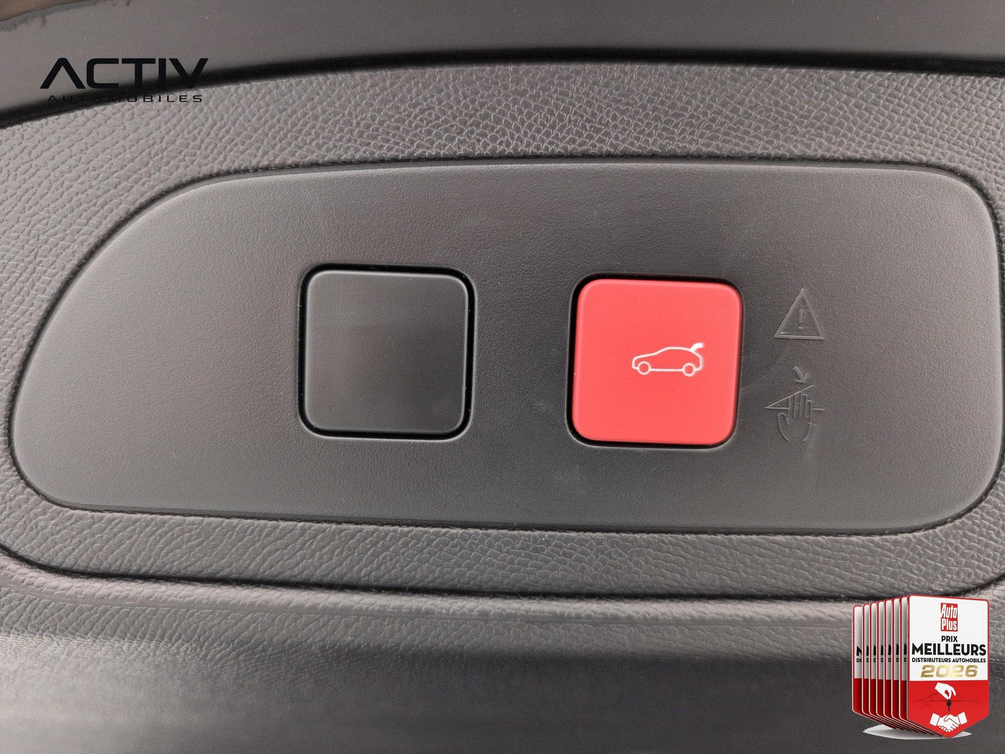 DS Automobiles DS7 BlueHDi 130 EAT8 Etoile (2025) - Photo 13