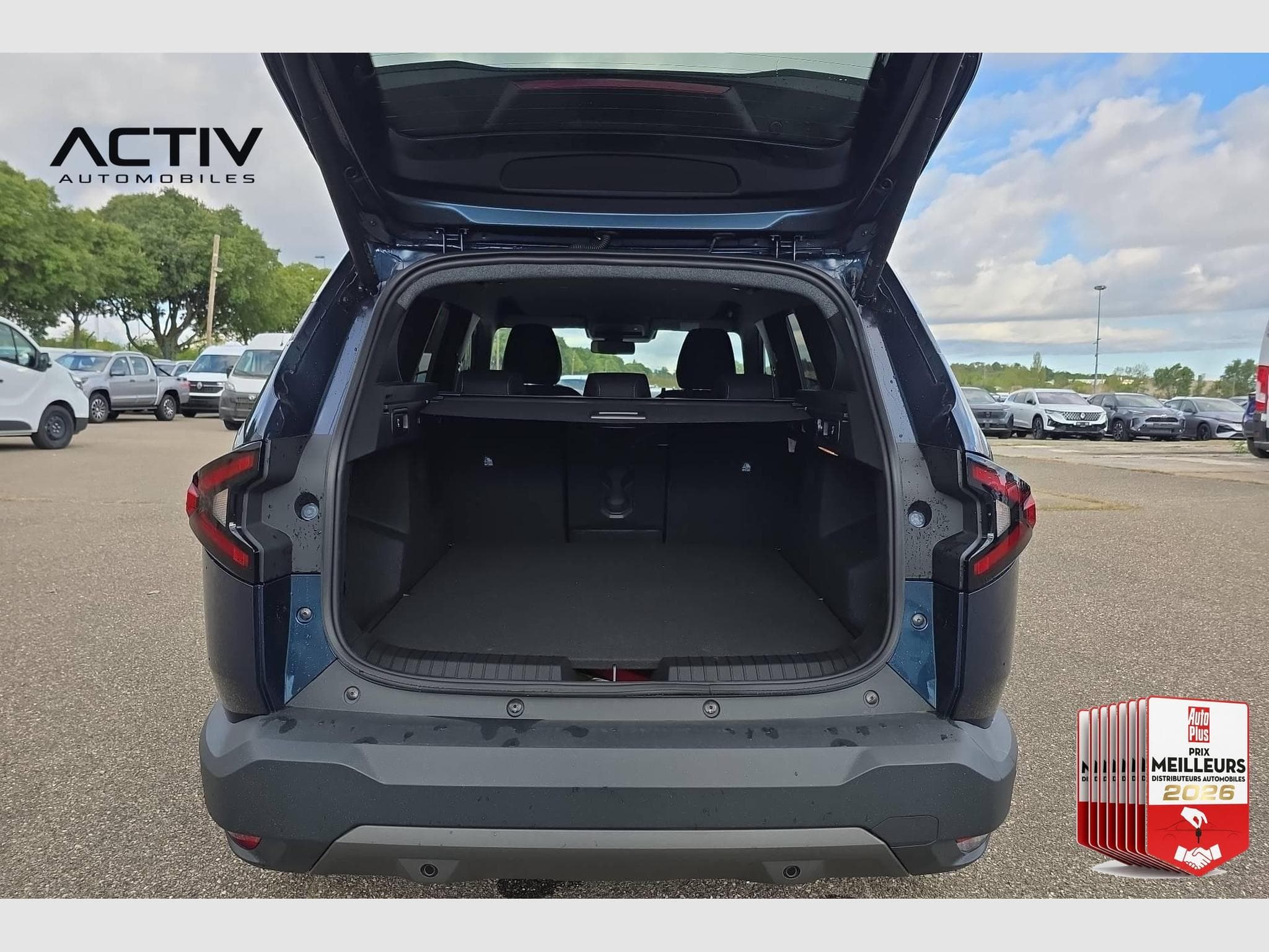 Dacia BIGSTER Mild Hybrid 140 Journey (2026) - Foto 11