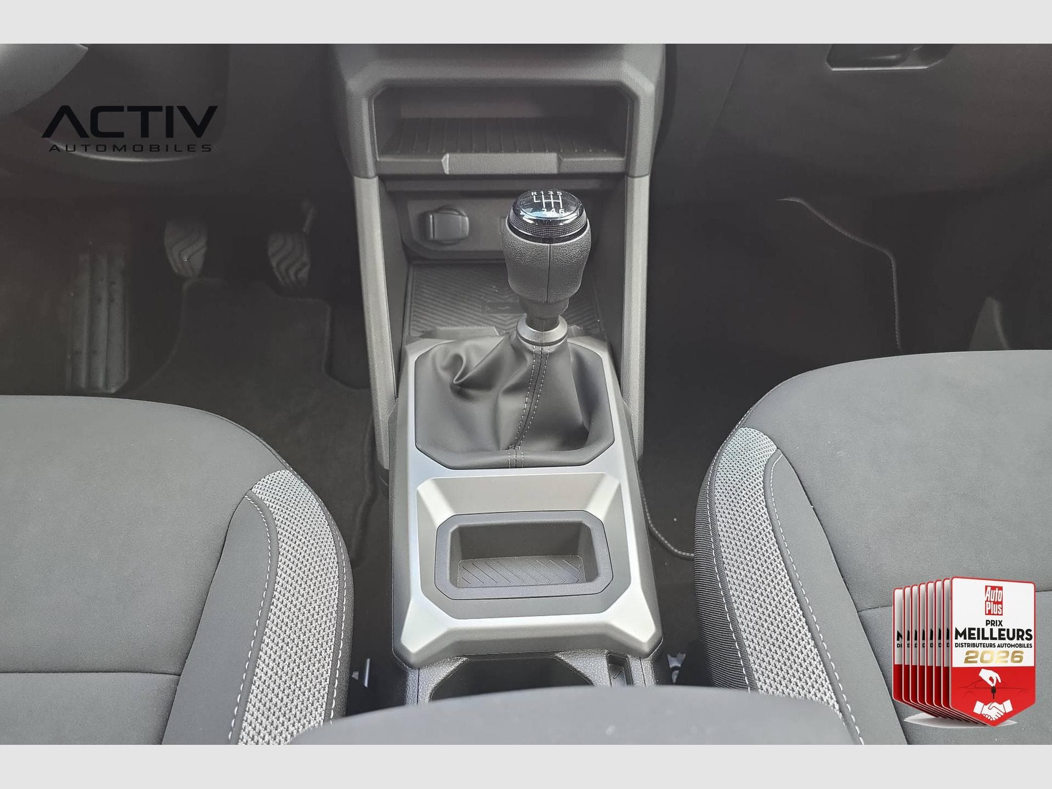Dacia BIGSTER Mild Hybrid 140 Journey (2026) - Foto 17