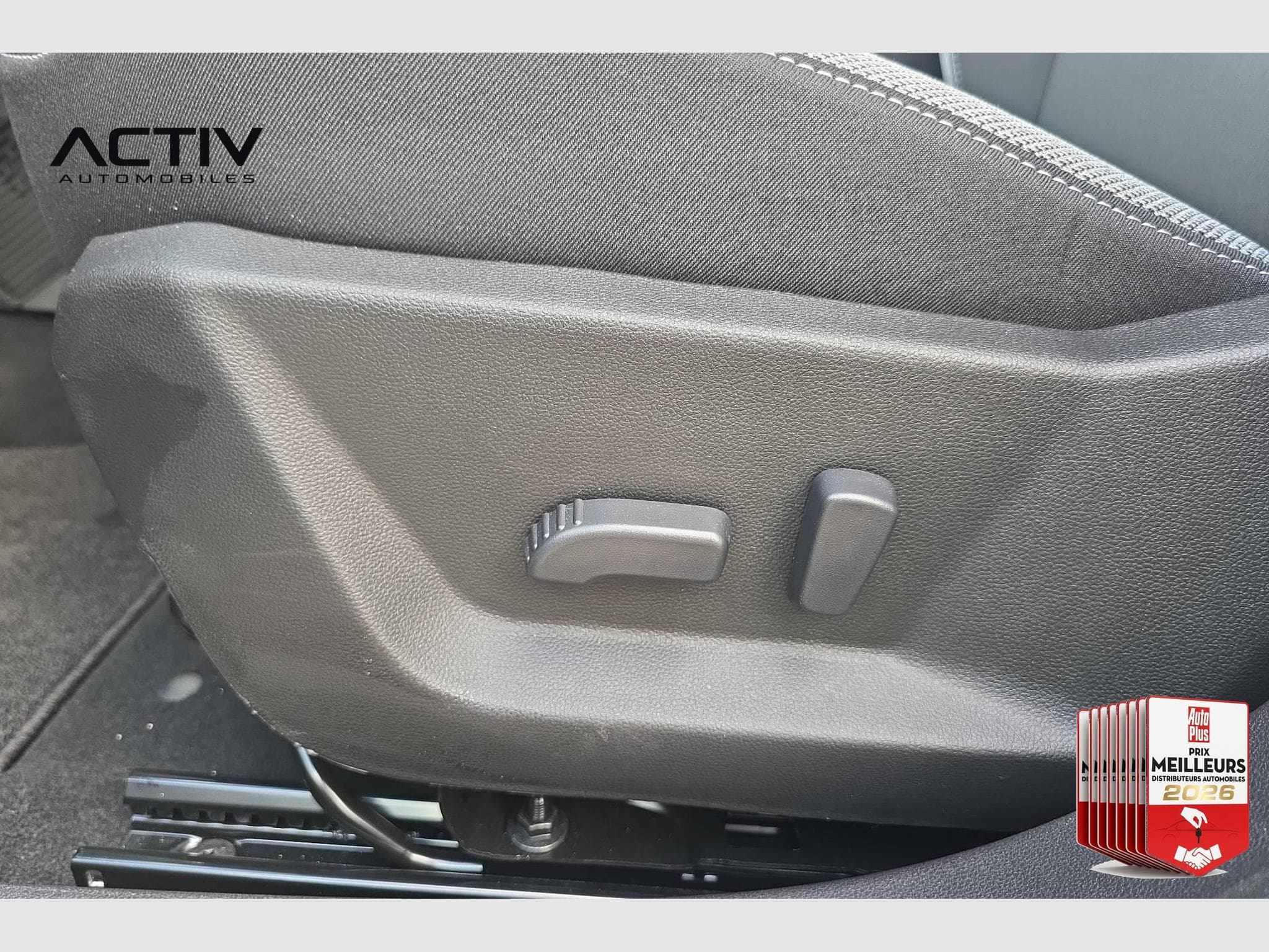 Dacia BIGSTER Mild Hybrid 140 Journey (2026) - Foto 24