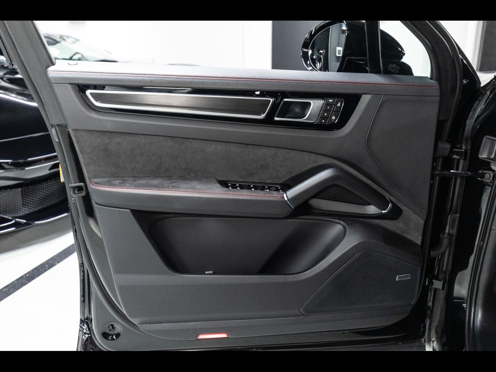 Porsche Cayenne 4.0 GTS TIPTRONIC (460 CH) (2023) - Photo 8