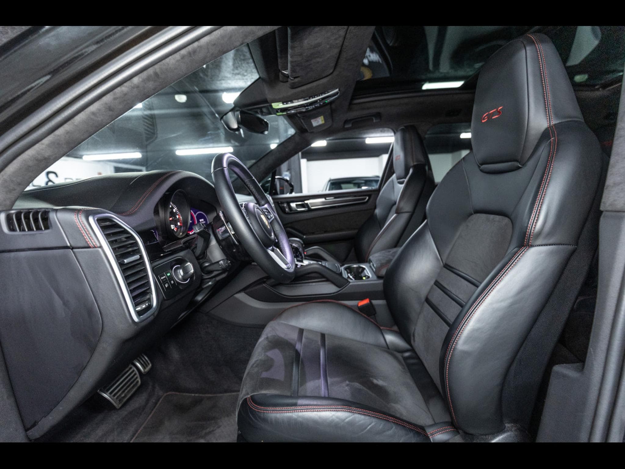 Porsche Cayenne 4.0 GTS TIPTRONIC (460 CH) (2023) - Photo 10
