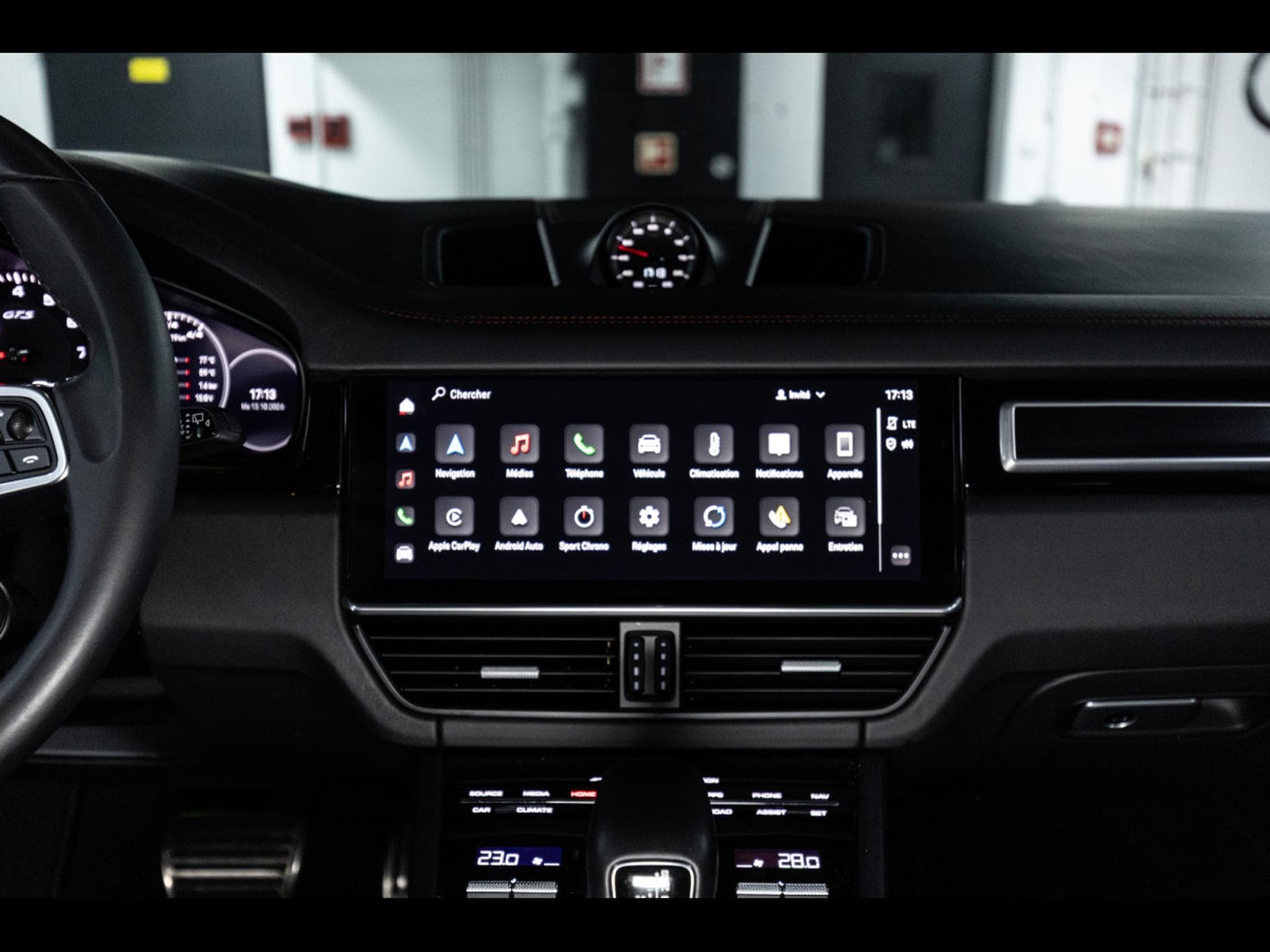 Porsche Cayenne 4.0 GTS TIPTRONIC (460 CH) (2023) - Photo 19