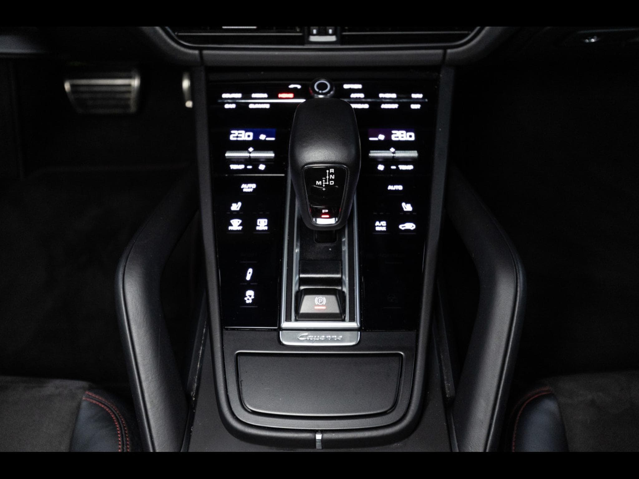 Porsche Cayenne 4.0 GTS TIPTRONIC (460 CH) (2023) - Photo 21