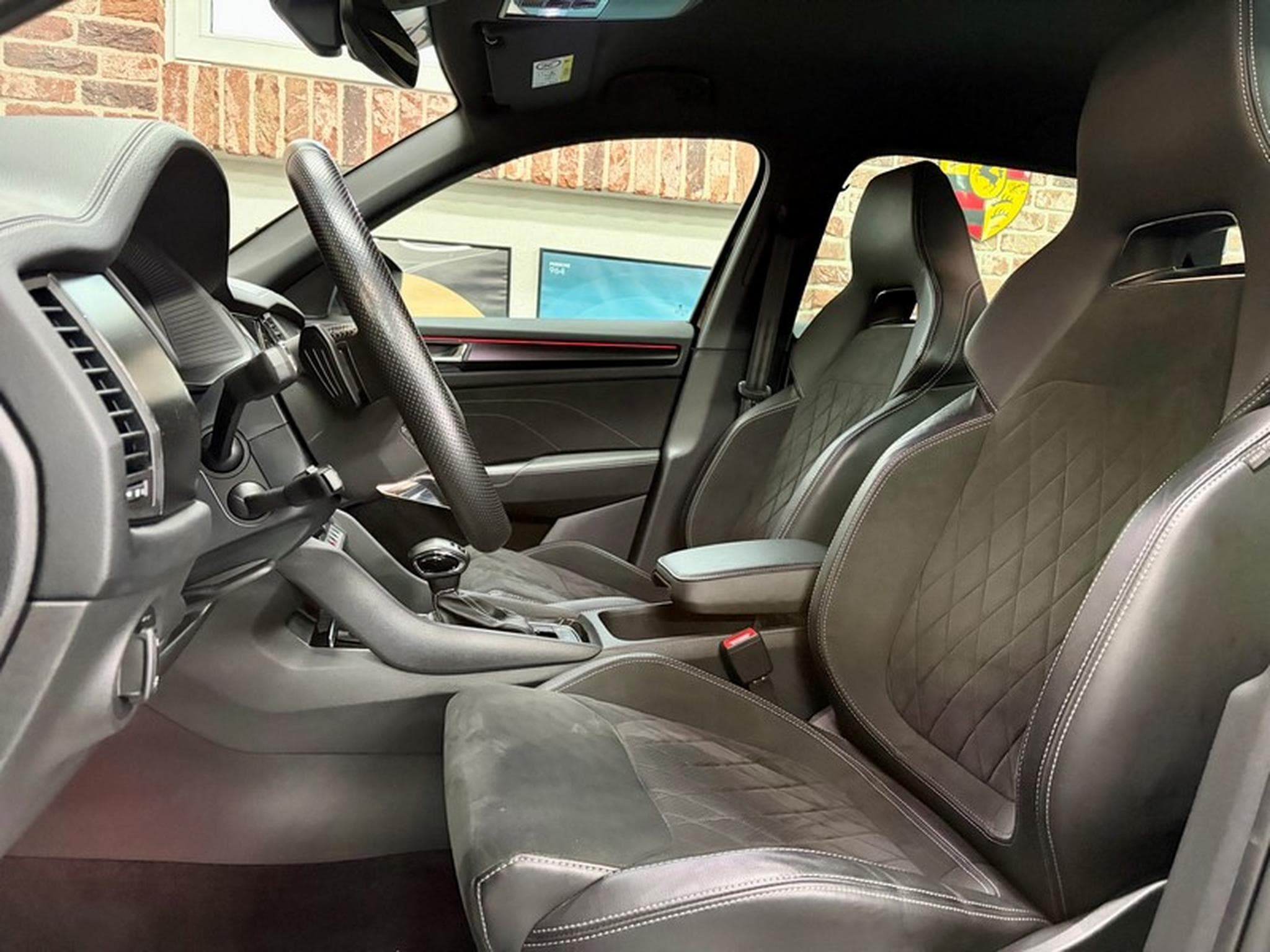 Skoda Kodiaq Kodiaq 2.0 TDi 200cv Auto 4X4 SPORT-LINE (7 Places) (2023) - Photo 5