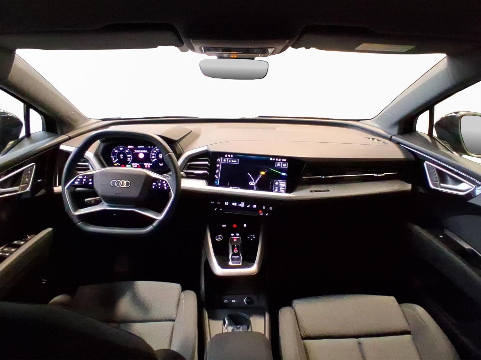 Audi Q4 e-tron SB+35e-tron+P.Business+P.Confort+P.Smartphone+Navi+LM19 (2025) - Photo 3