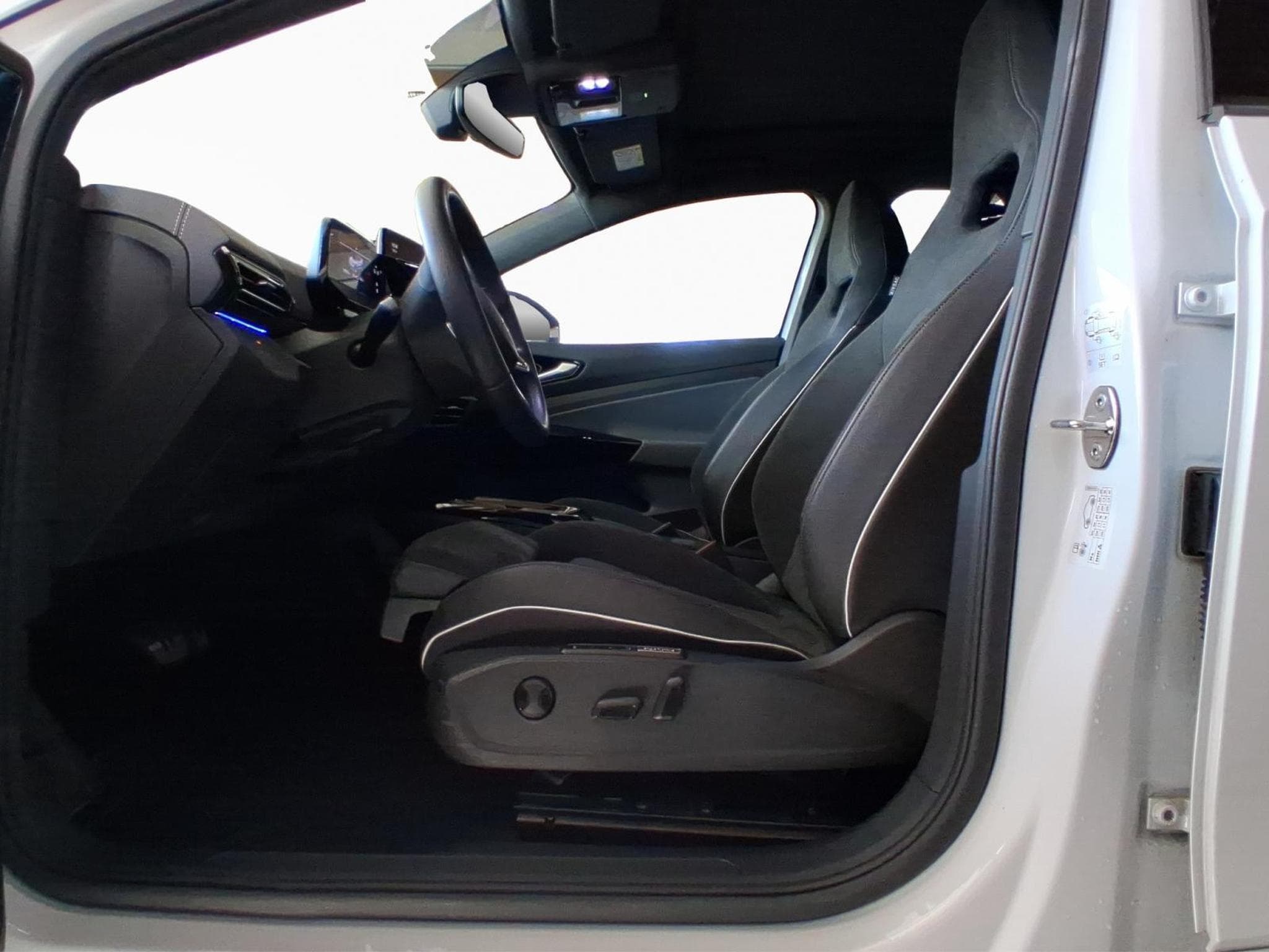 VW ID.5 77 kWh+Pro-Performance+P.Design-Plus+P.Confort-Plus+LM21+P.I (2023) - Photo 3