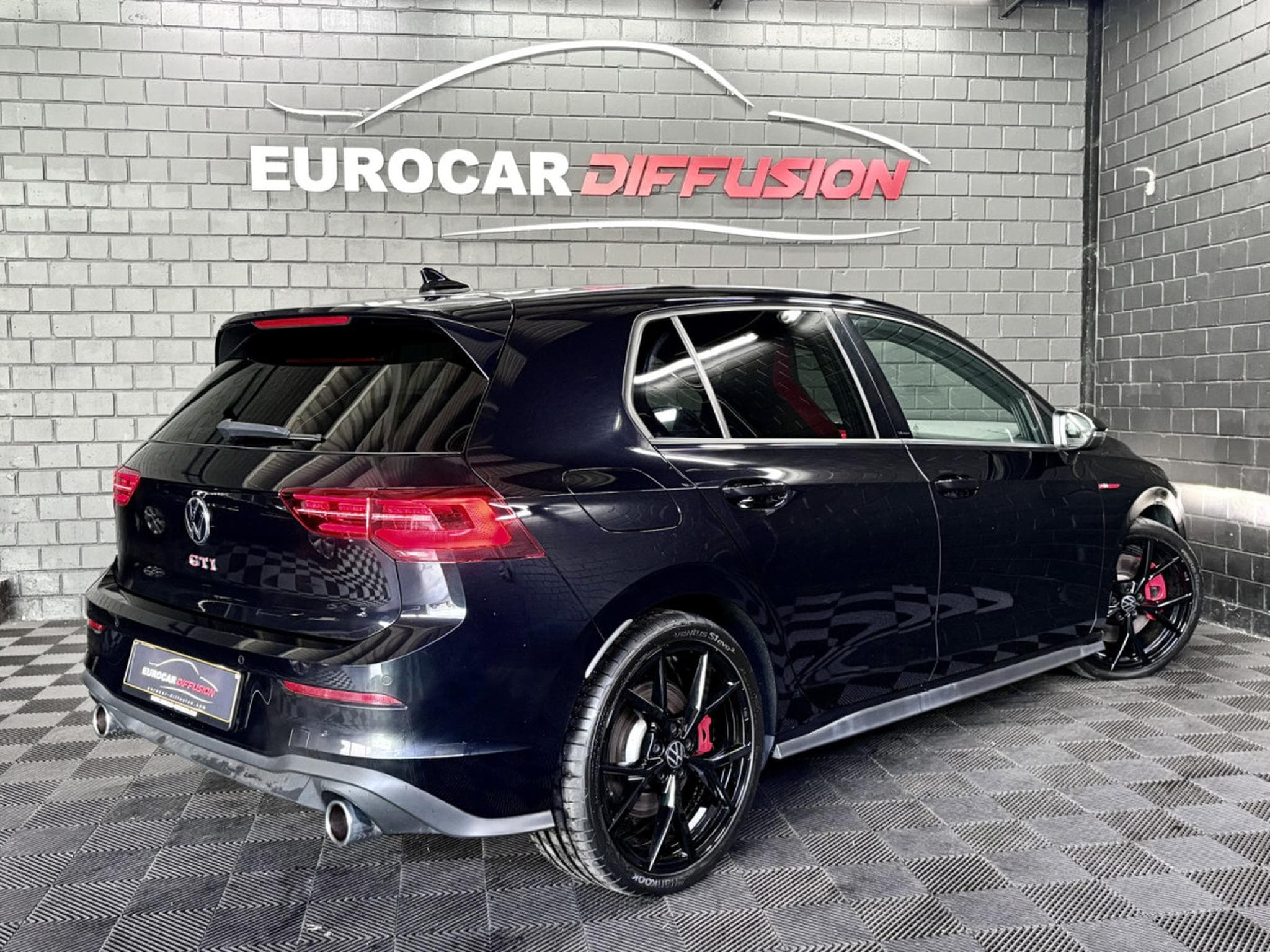 VW Golf GTI 2.0 TSI 245CV DSG7  * MATRIX * BLACK STYLE* CAM* (2023) - Photo 6