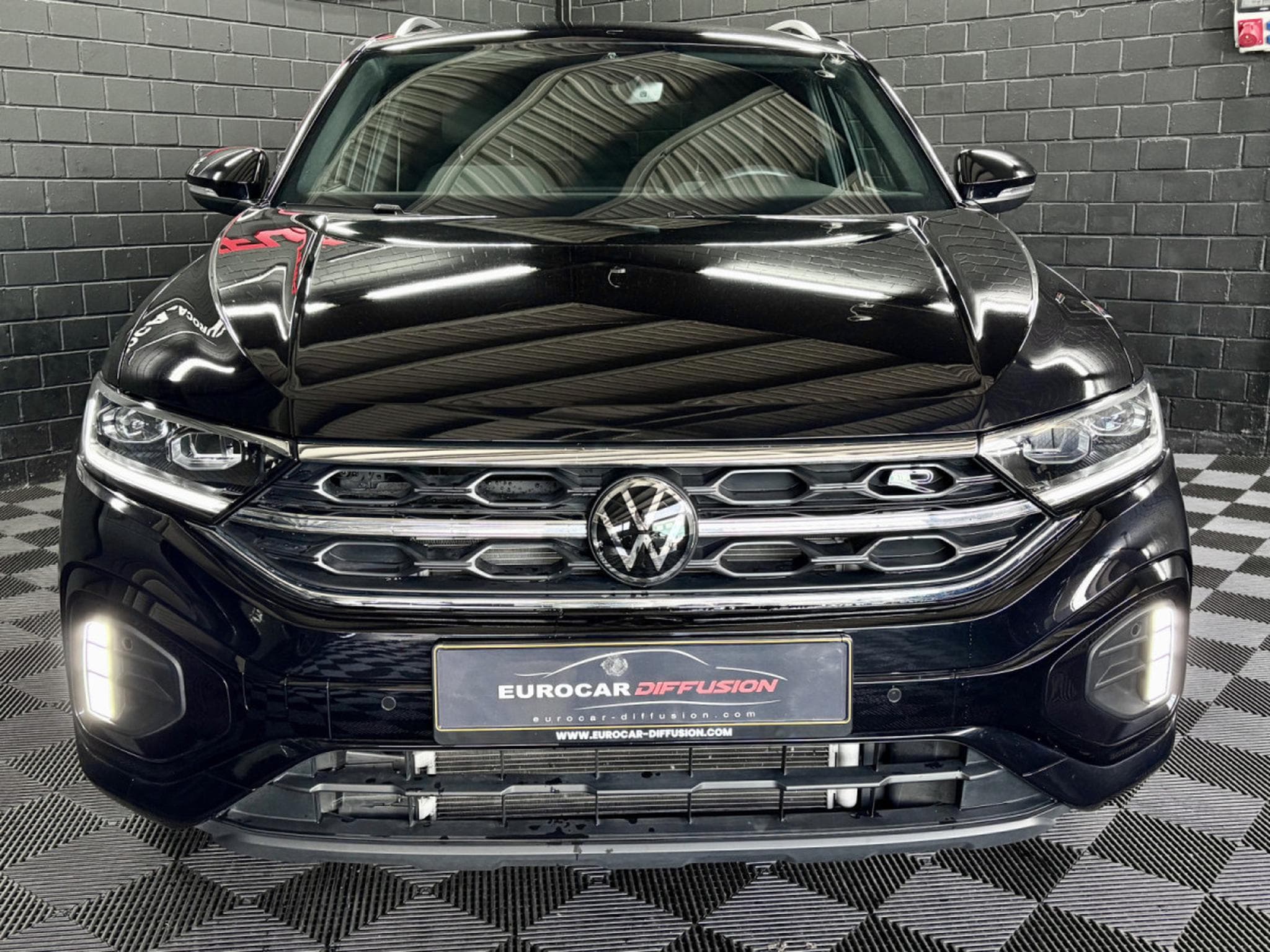 VW T-Roc R-Line Edition 1.5 TSI 150 CV DSG7 *ACC* CAM * HAYON * (2025) - Photo 2