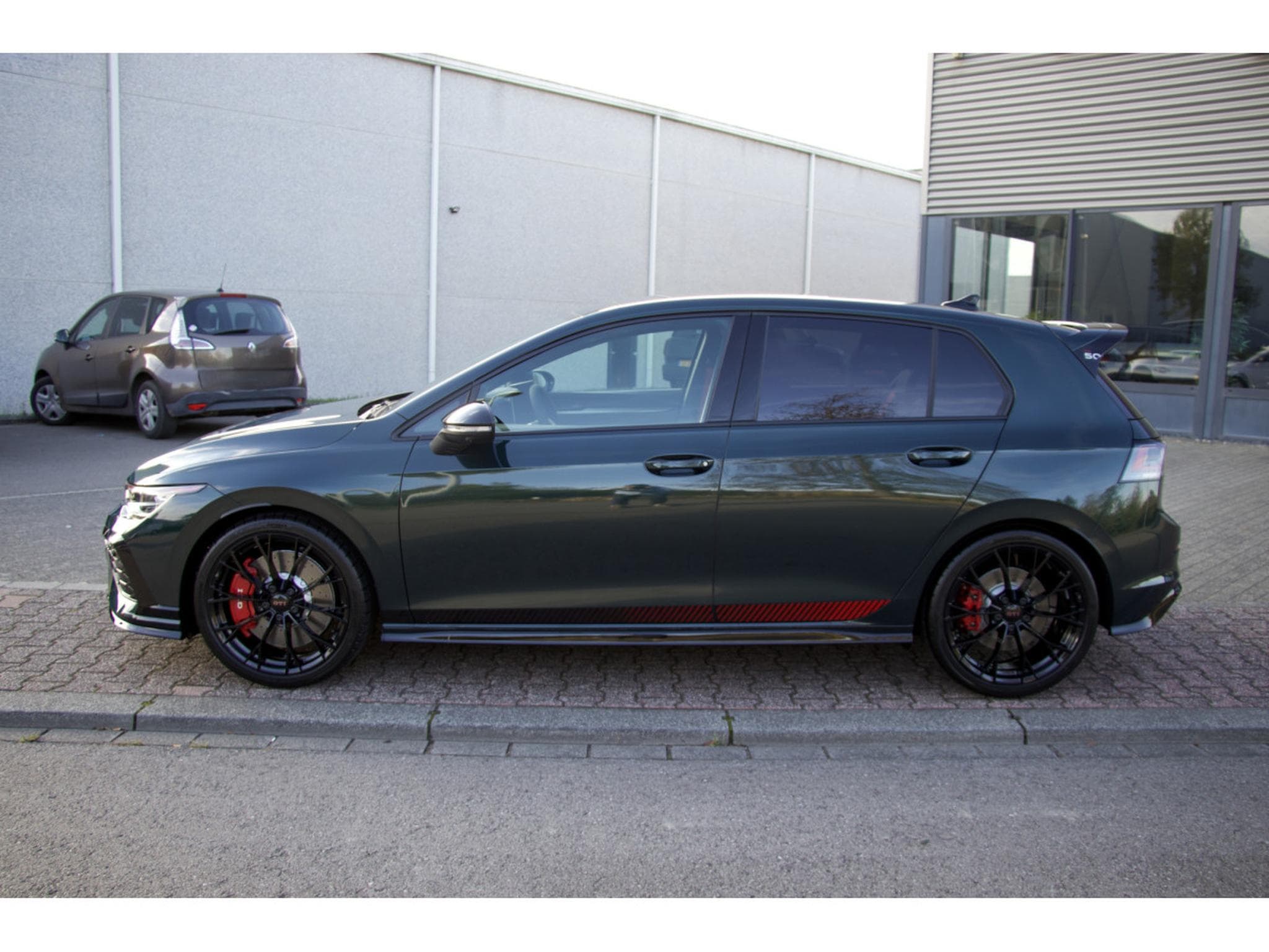 VW Golf GTI Edition 50 Performance Akrapovic Pano HuD H&K (2026) - Photo 2