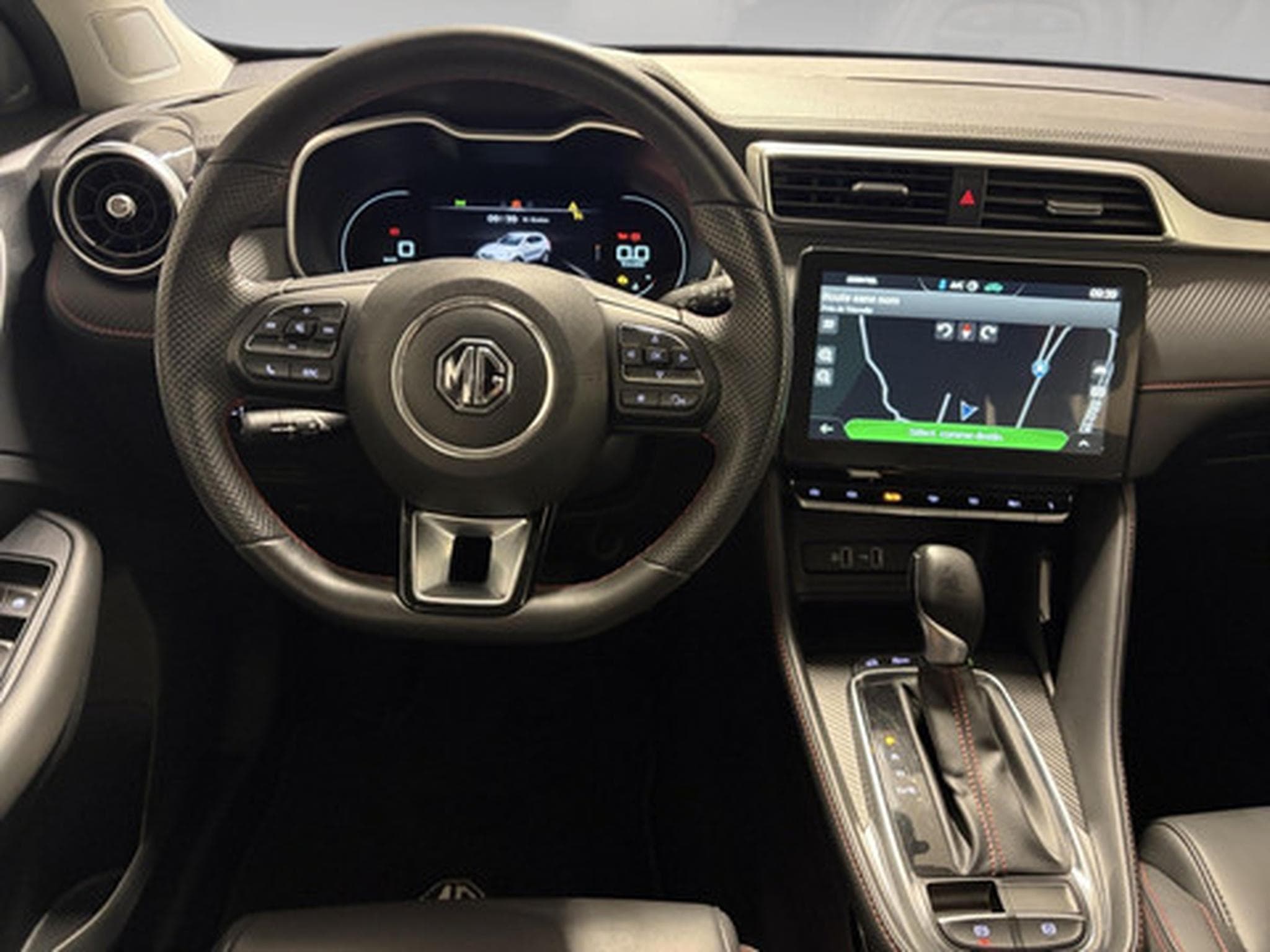 MG ZS 1.0 T-GDi ICE FWD LUXURY (2024) - Photo 4