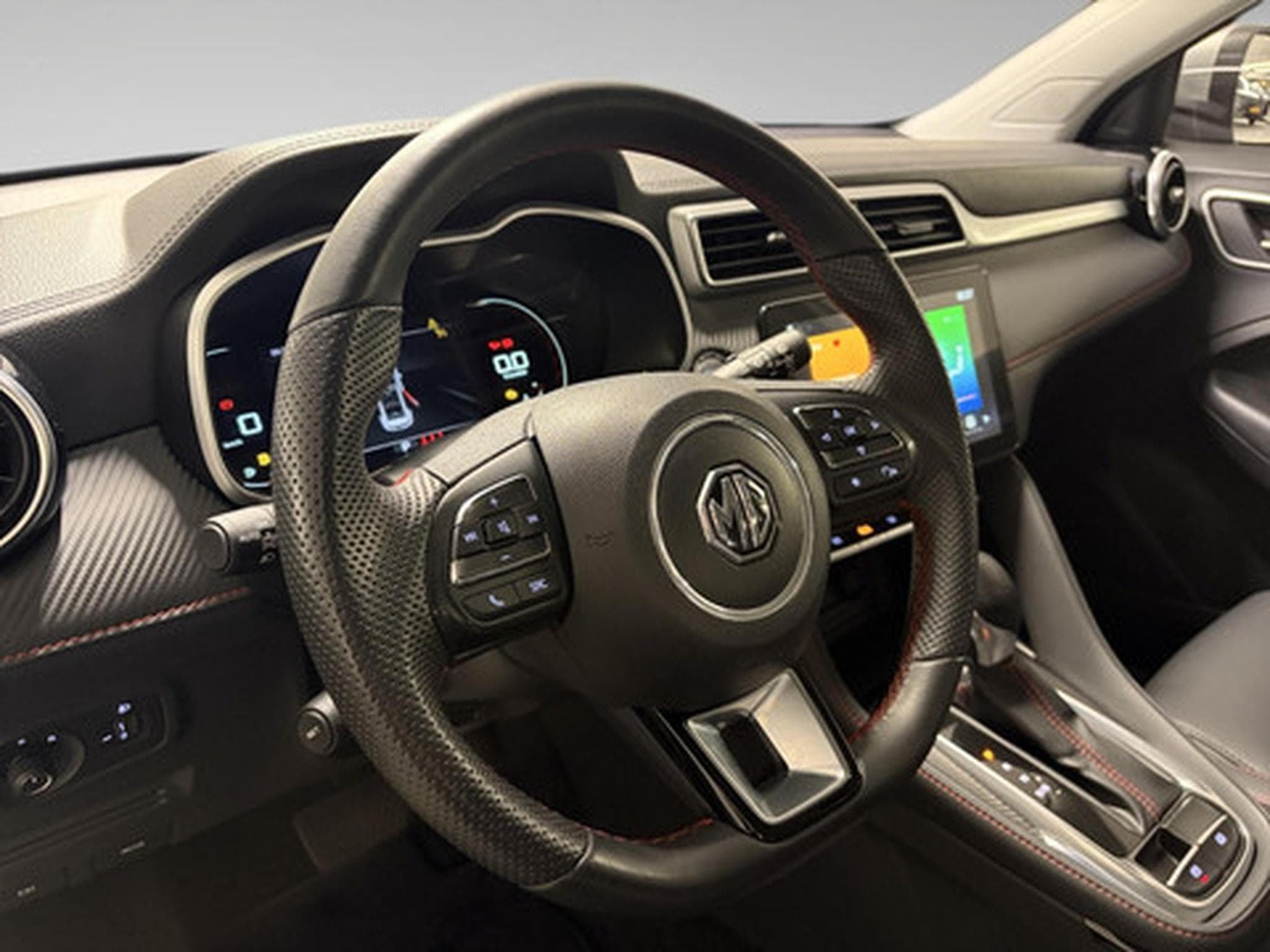 MG ZS 1.0 T-GDi ICE FWD LUXURY (2024) - Photo 7
