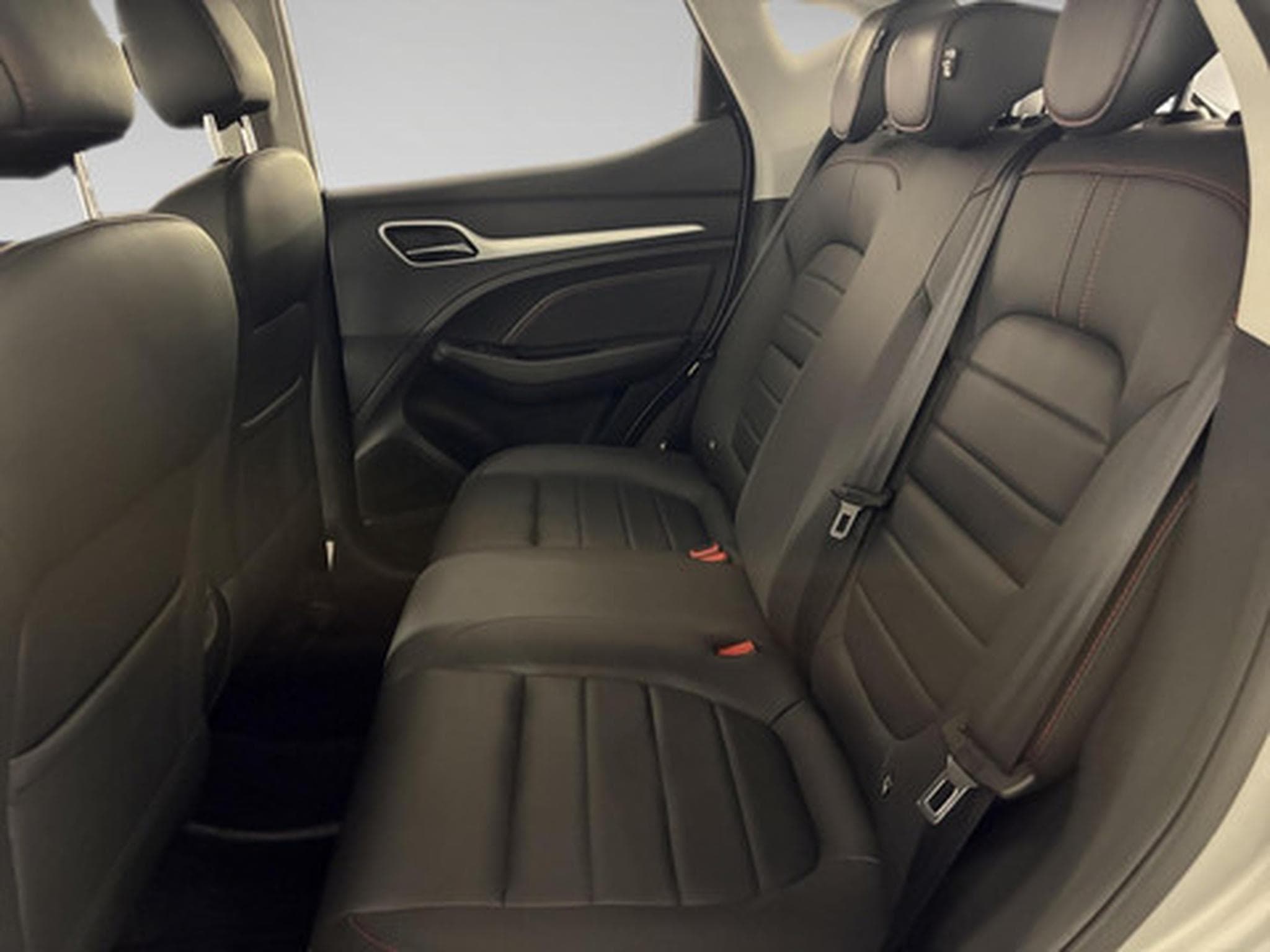 MG ZS 1.0 T-GDi ICE FWD LUXURY (2024) - Photo 14