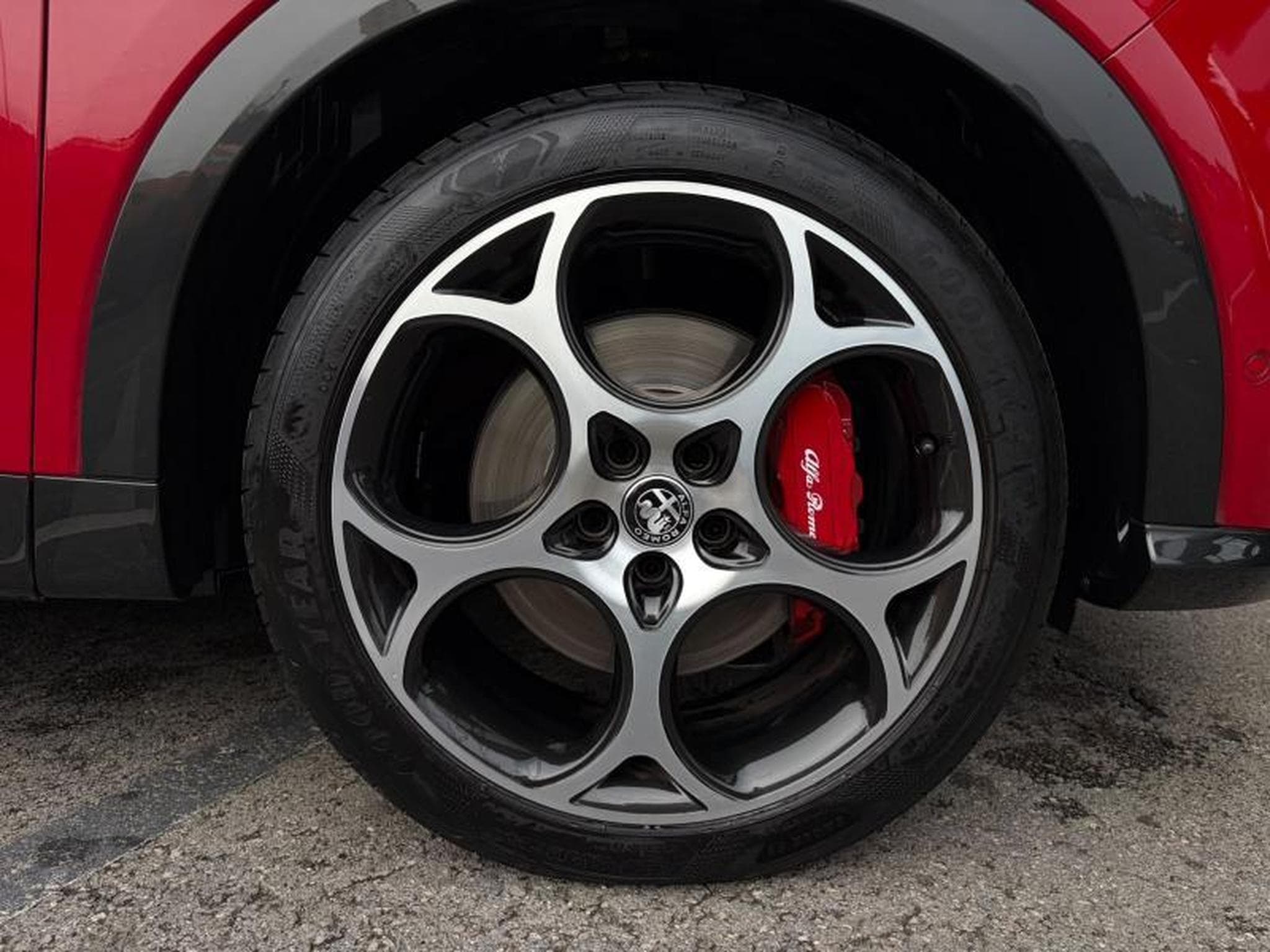 Alfa-Romeo Tonale 1.5L 159CH Harman Kardon/Cam 360 / (2023) - Foto 5