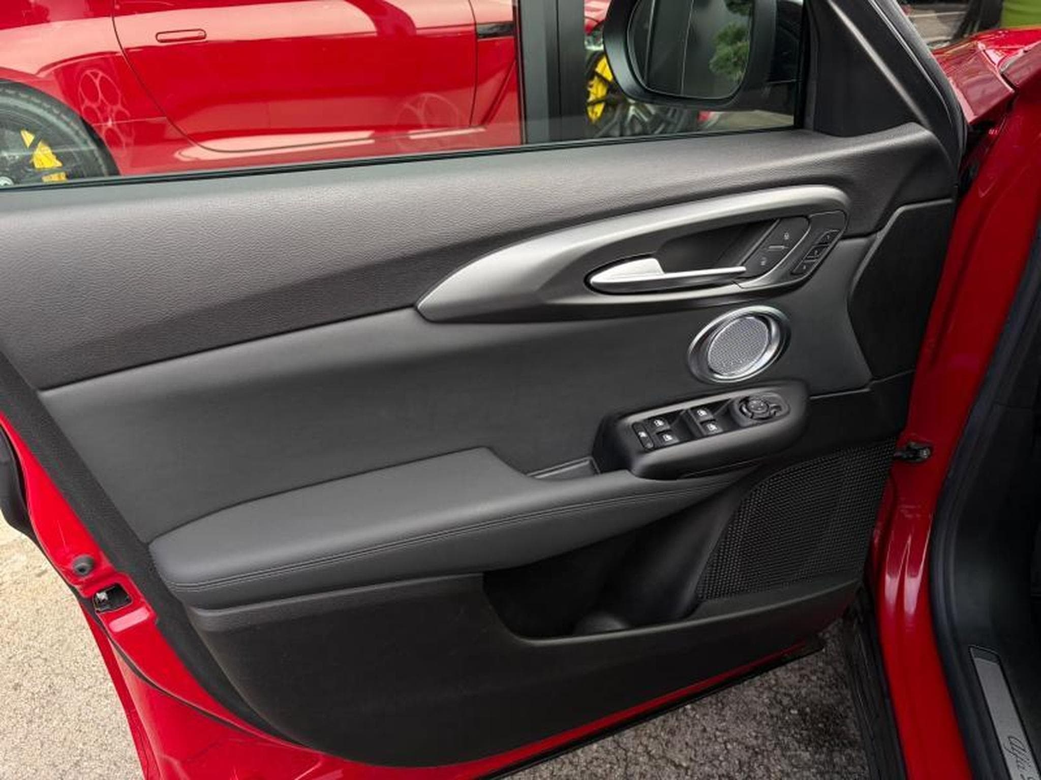 Alfa-Romeo Tonale 1.5L 159CH Harman Kardon/Cam 360 / (2023) - Foto 14