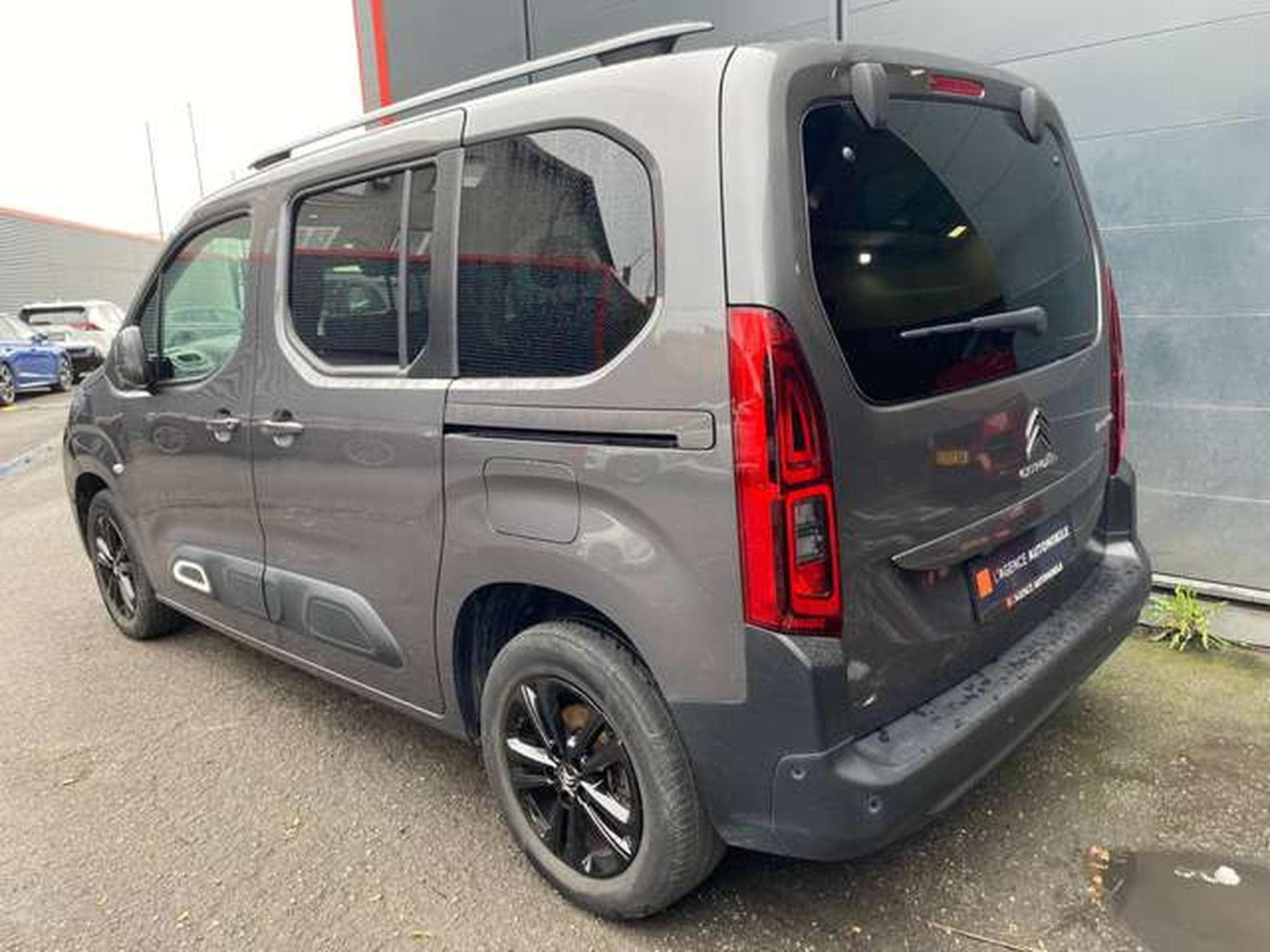 Citroen Berlingo Berlingo  BlueHDi 130 Jusqu'à 36 mois de garantie (2022) - Photo 8