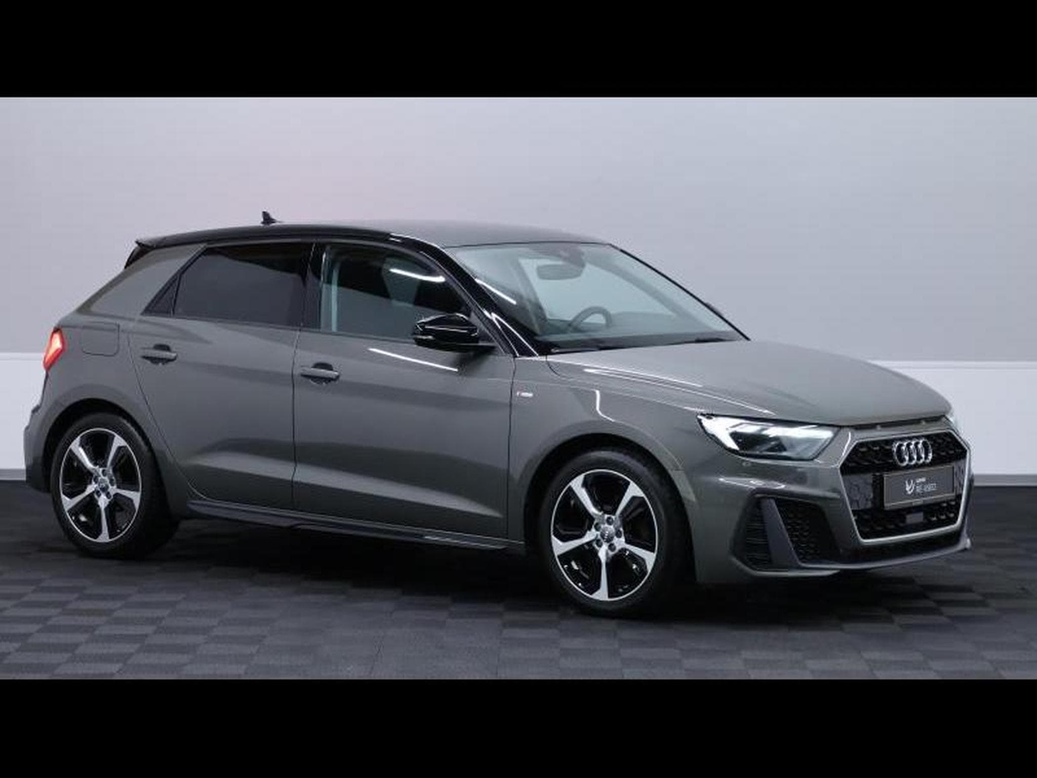 Audi A1 Sportback 30 TFSI S-Line S-tronic (2020) - Photo 3