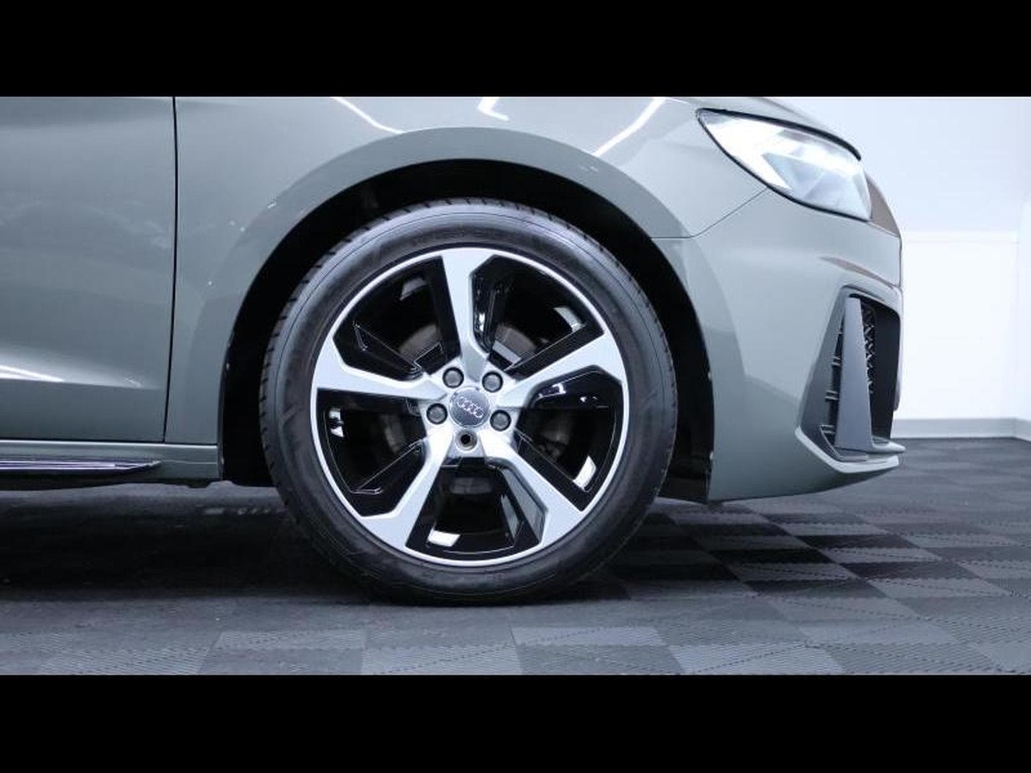 Audi A1 Sportback 30 TFSI S-Line S-tronic (2020) - Photo 11