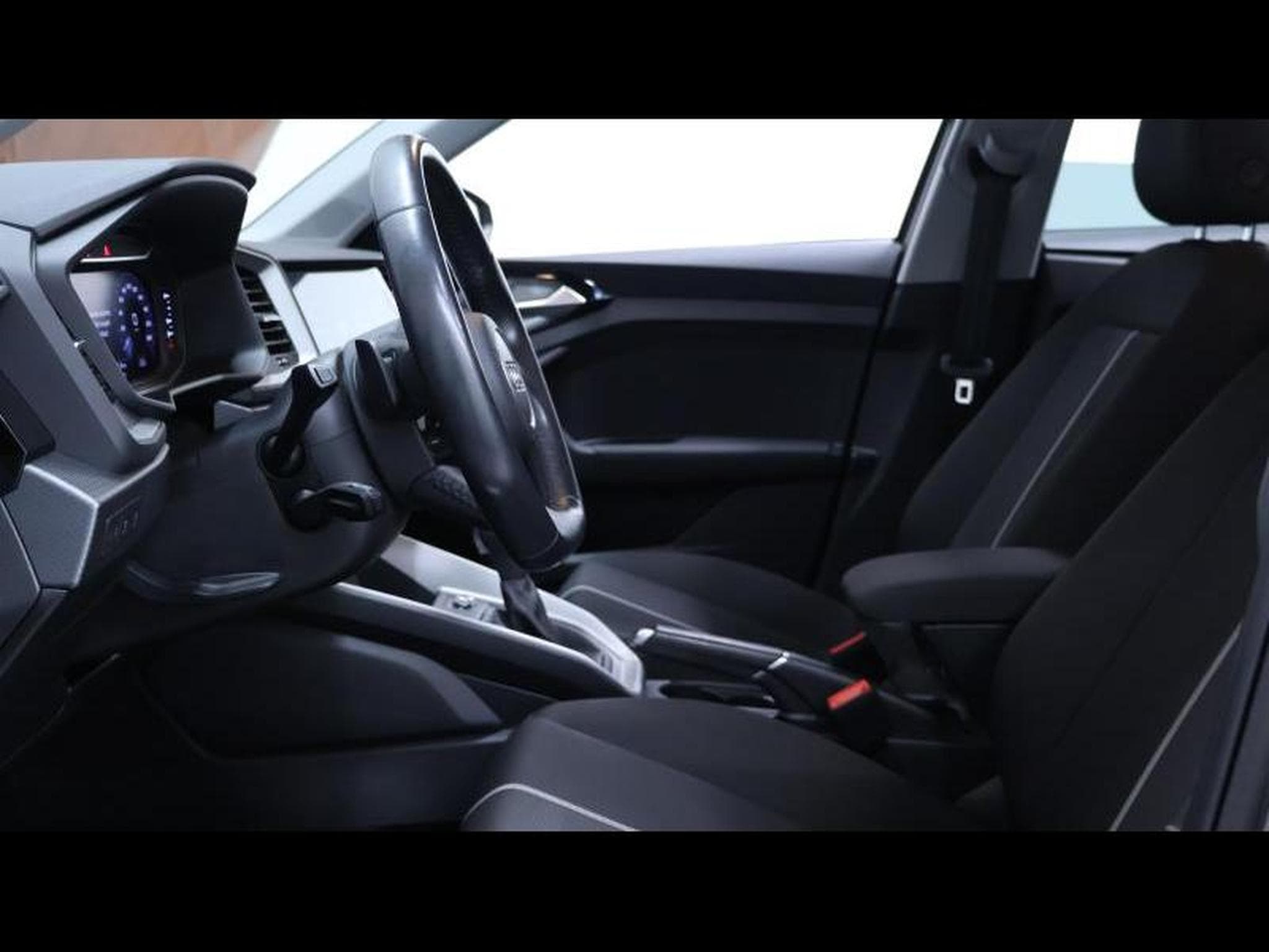 Audi A1 Sportback 30 TFSI S-Line S-tronic (2020) - Photo 16