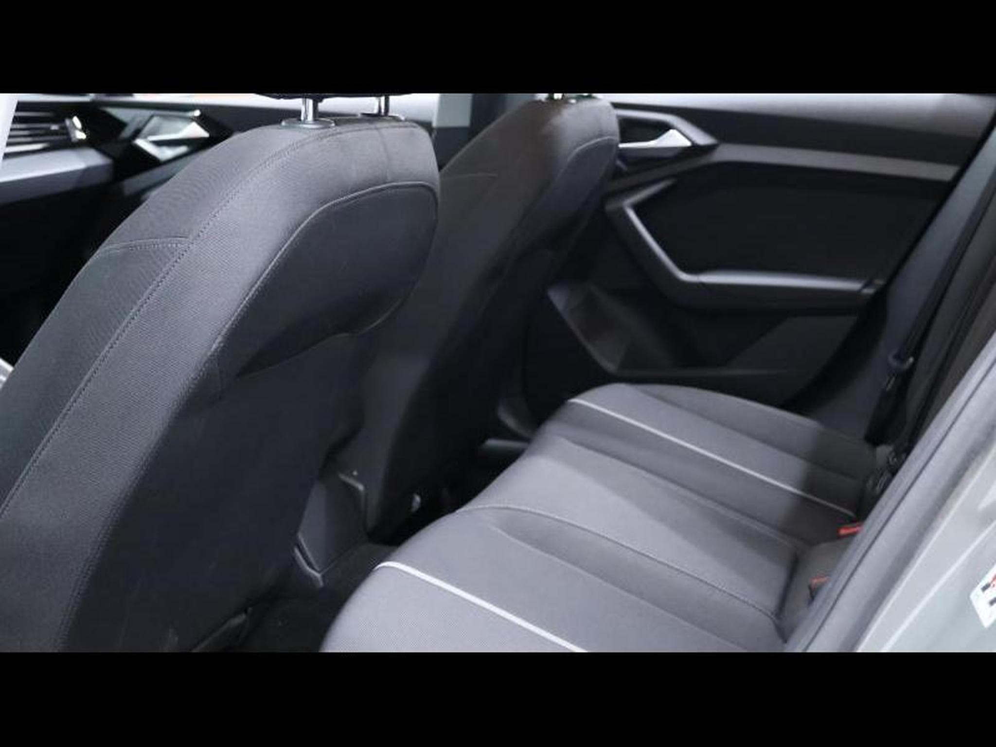 Audi A1 Sportback 30 TFSI S-Line S-tronic (2020) - Photo 18