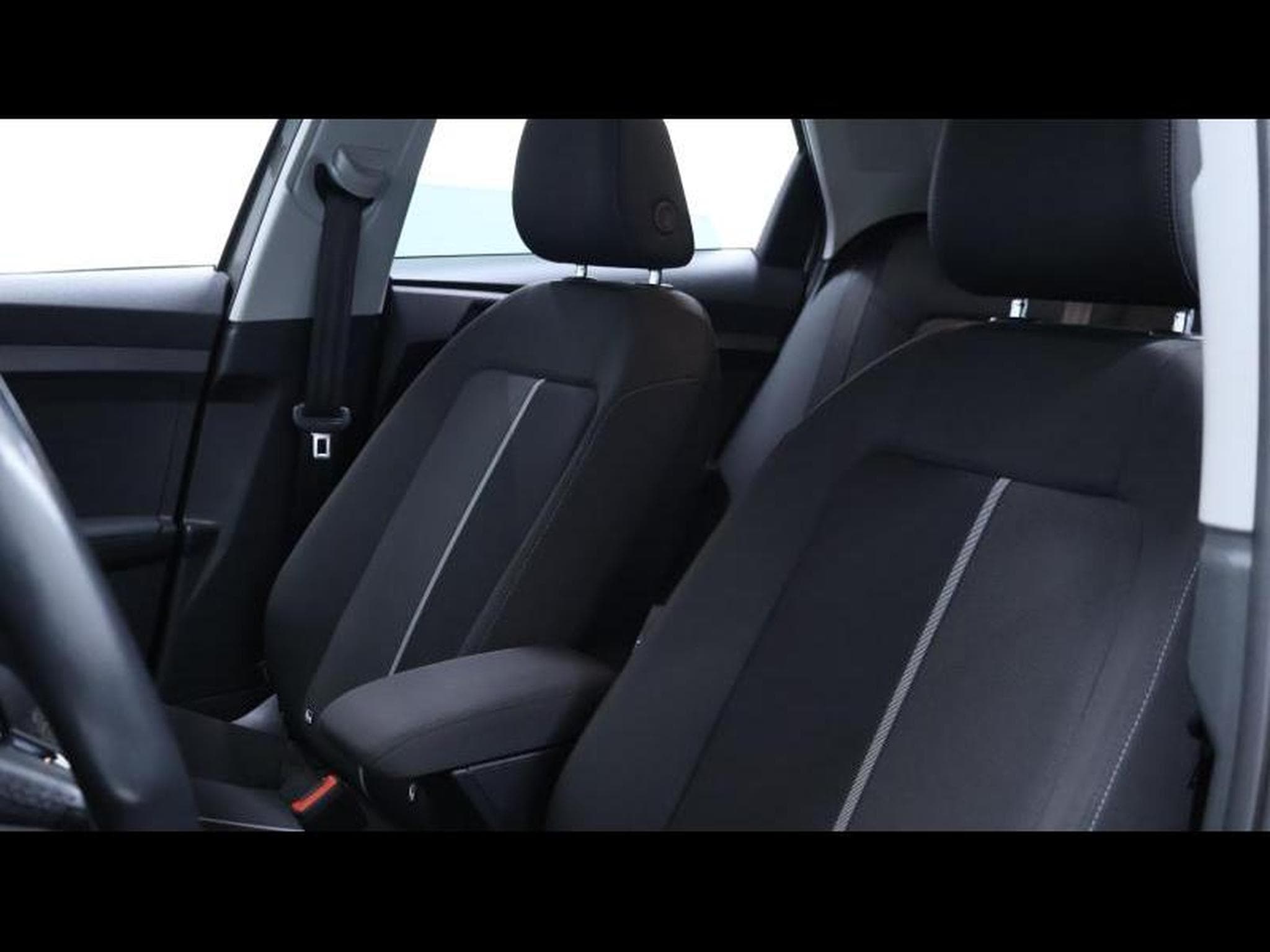 Audi A1 Sportback 30 TFSI S-Line S-tronic (2020) - Photo 17