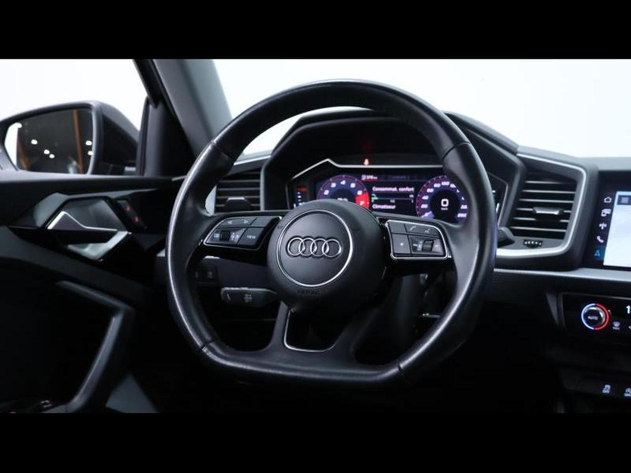 Audi A1 Sportback 30 TFSI S-Line S-tronic (2020) - Photo 23