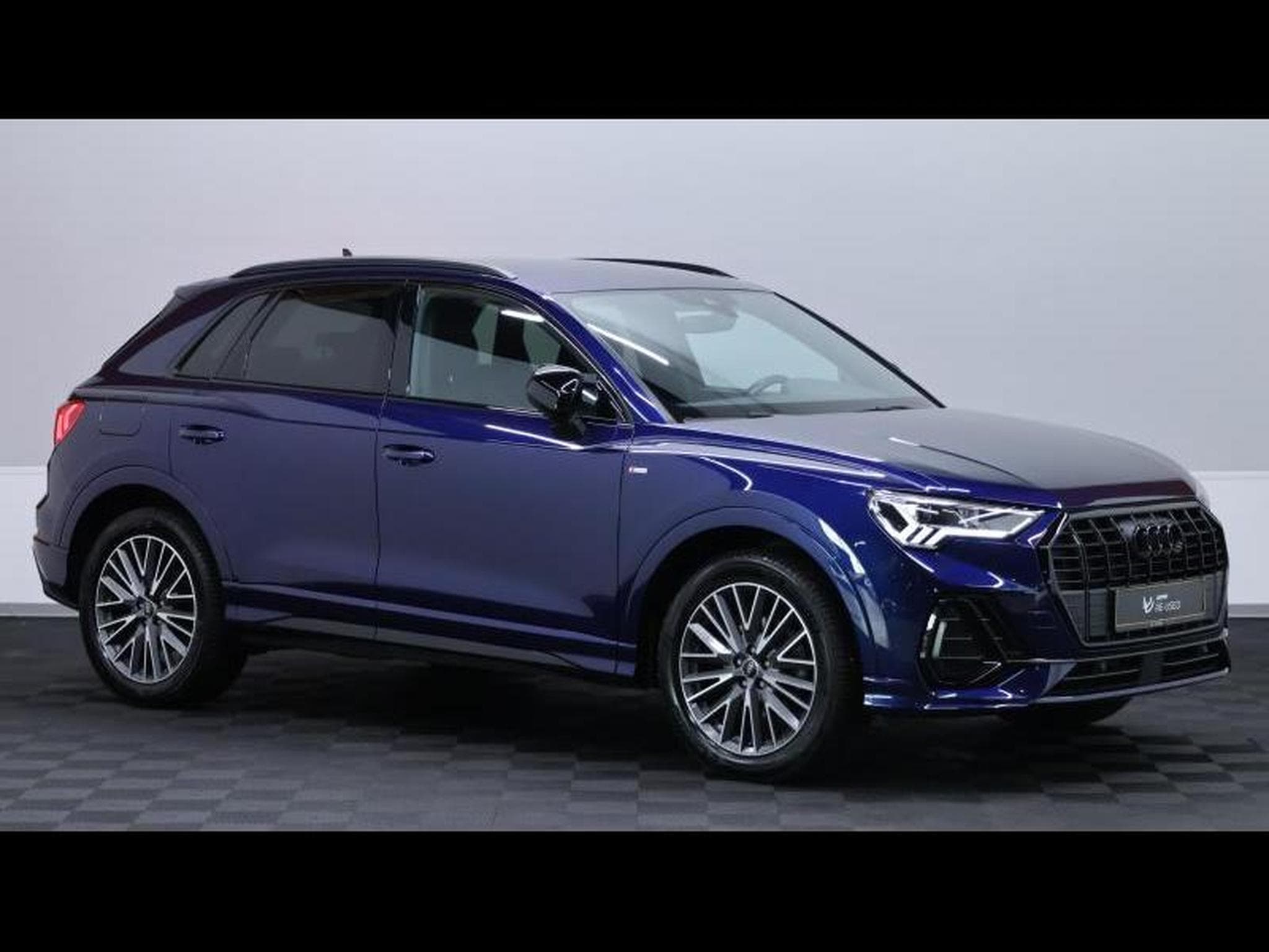 Audi Q3 35 TFSI 150 S-Line S-tronic (2022) - Photo 3