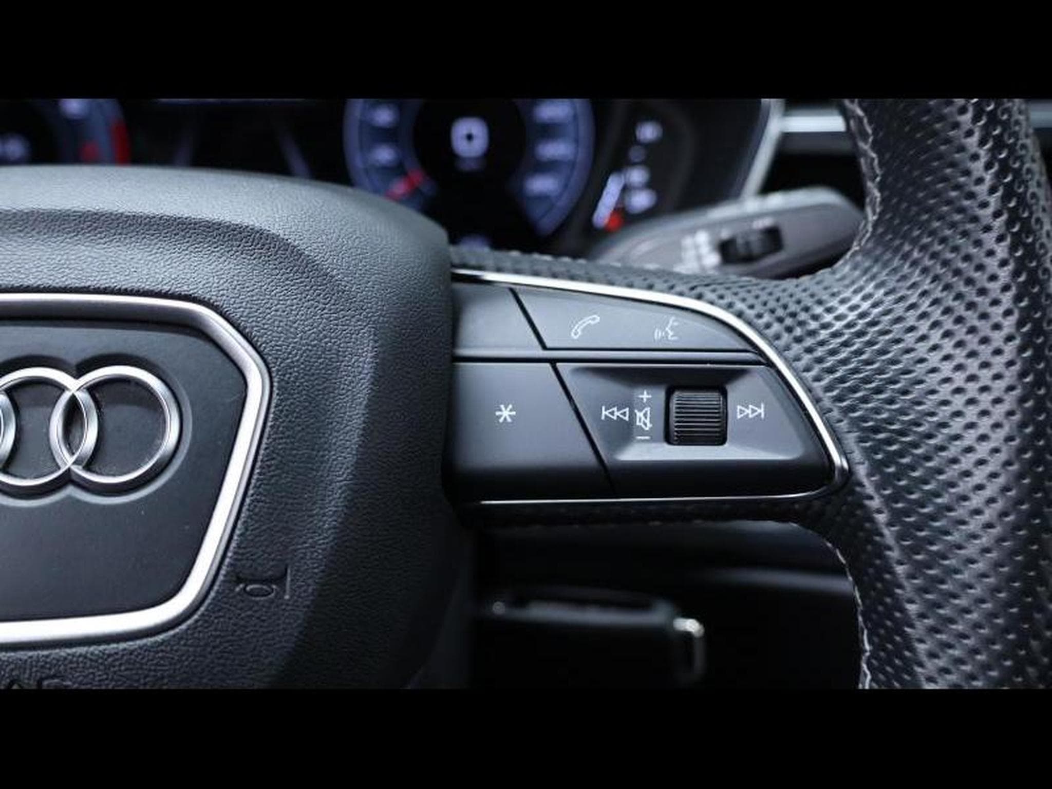 Audi Q3 35 TFSI 150 S-Line S-tronic (2022) - Photo 25