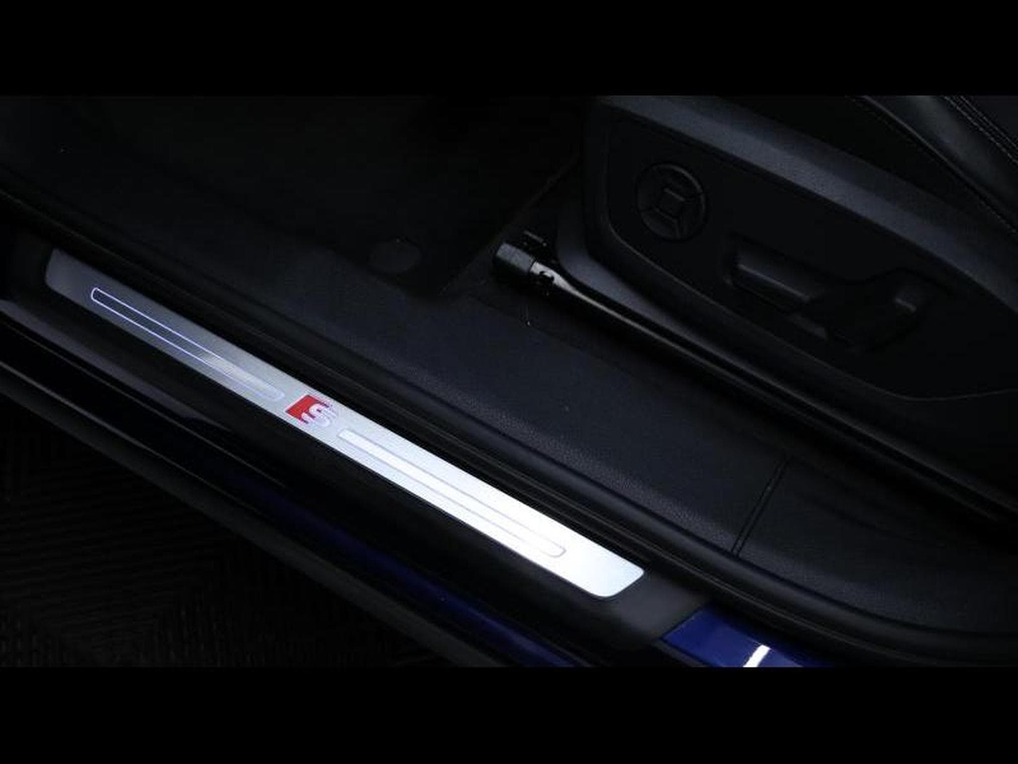 Audi Q3 35 TFSI 150 S-Line S-tronic (2022) - Photo 34