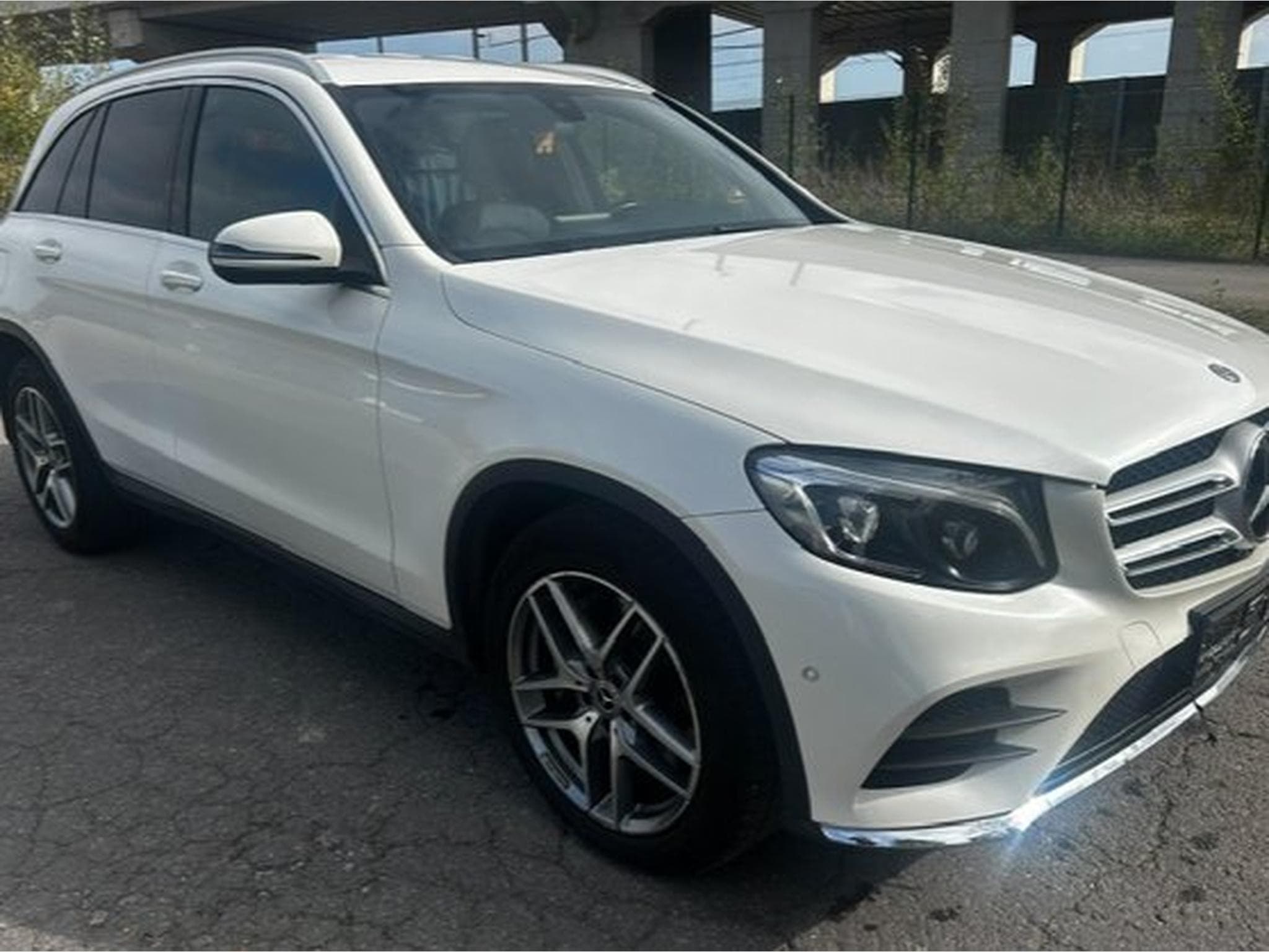 Mercedes GLC 250 AMG 4 MATIC (2019) - Photo 14